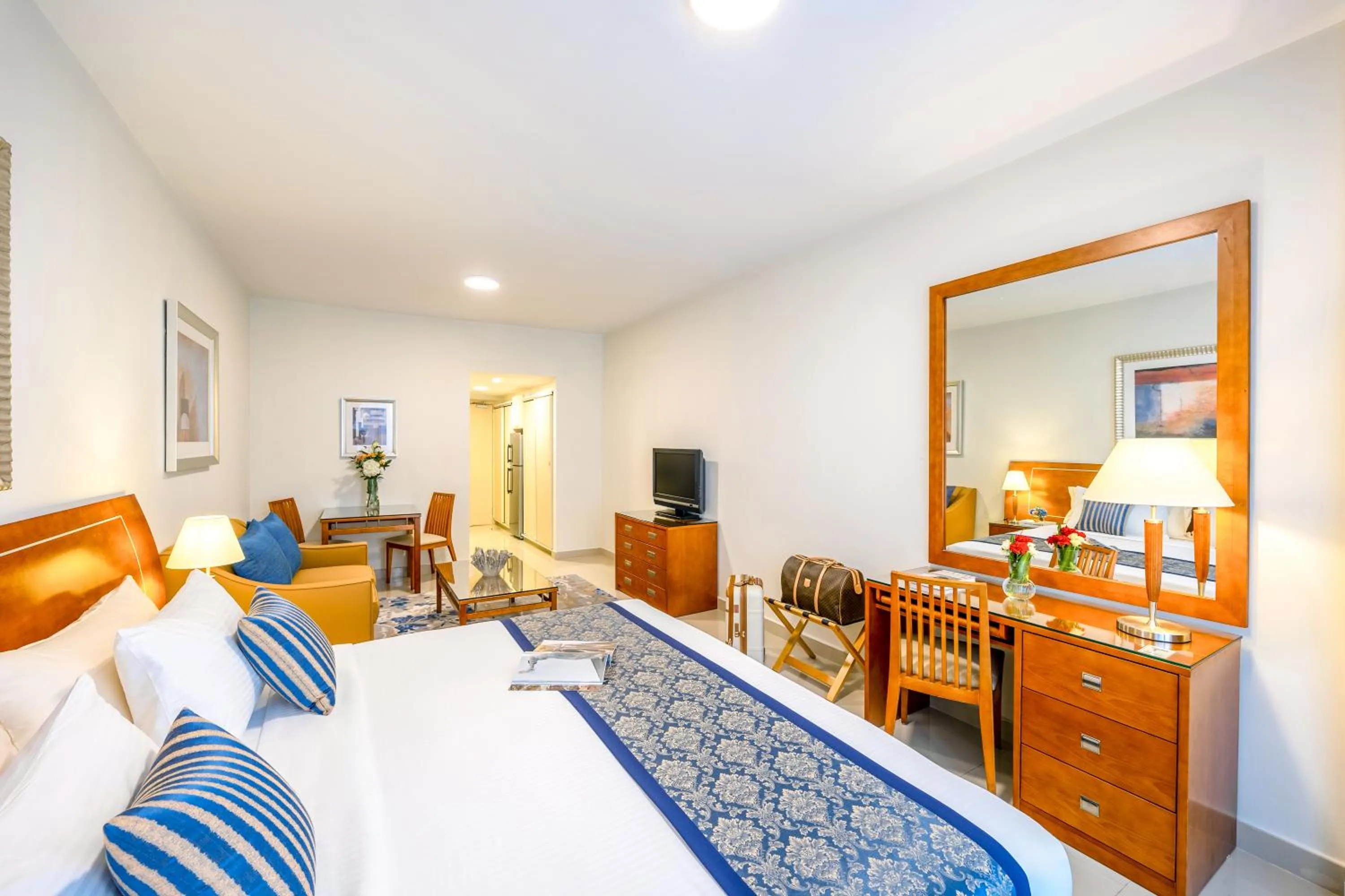 Bed in Golden Sands Hotel Apartments