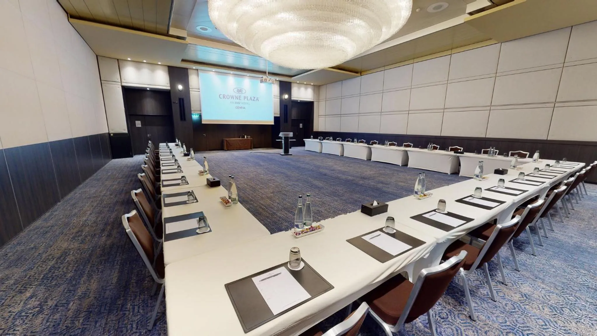 Banquet/Function facilities in Crowne Plaza Geneva by IHG