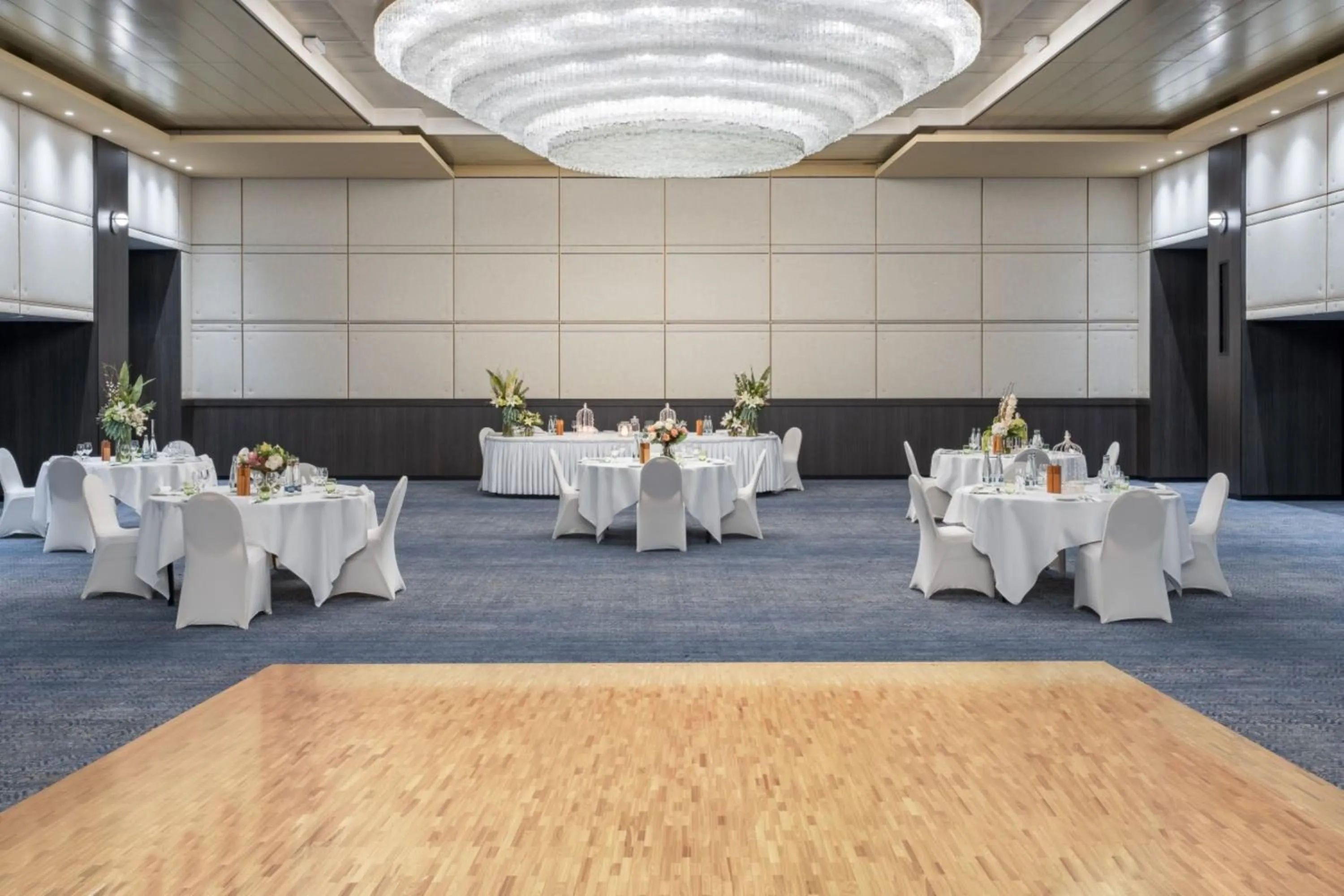 Banquet/Function facilities in Crowne Plaza Geneva by IHG