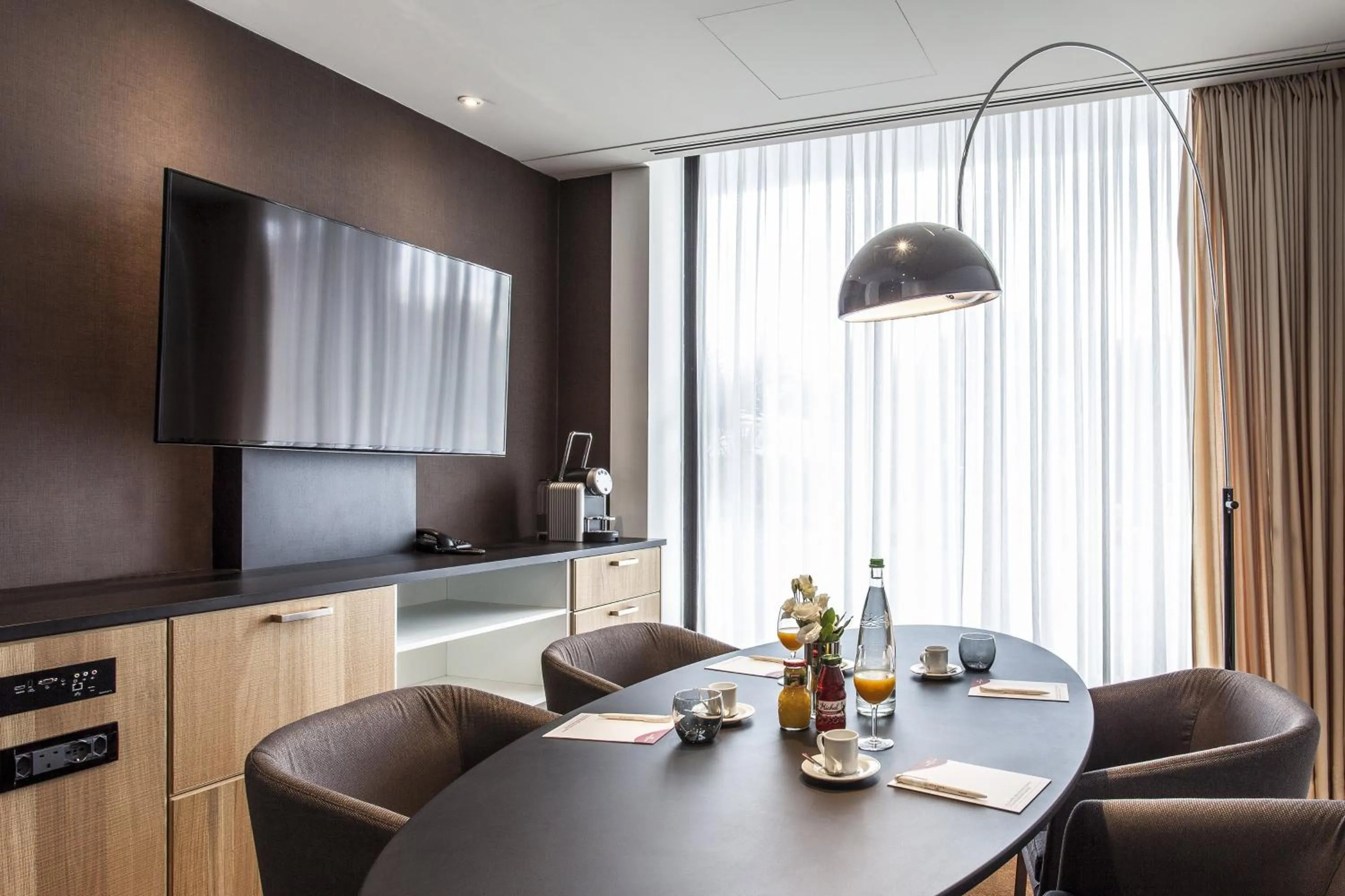 Meeting/conference room in Crowne Plaza Geneva by IHG