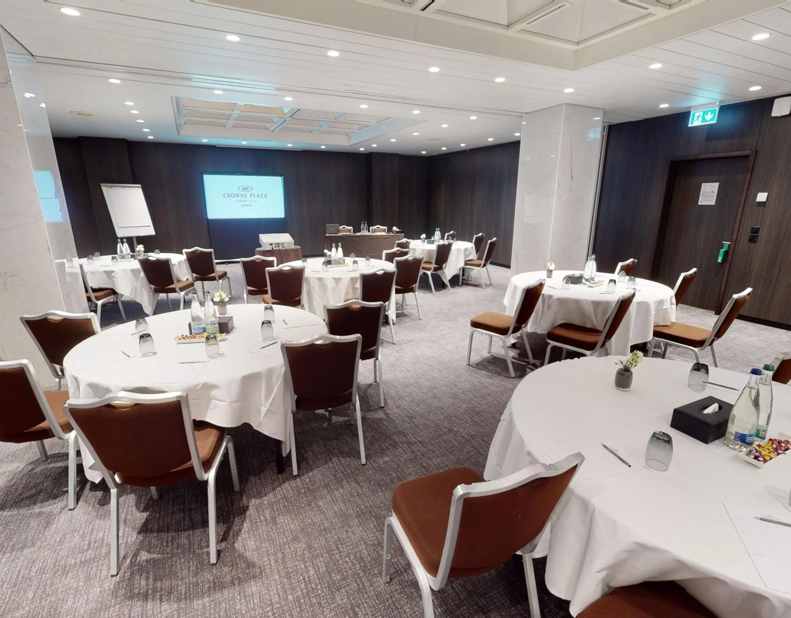 Meeting/conference room in Crowne Plaza Geneva by IHG