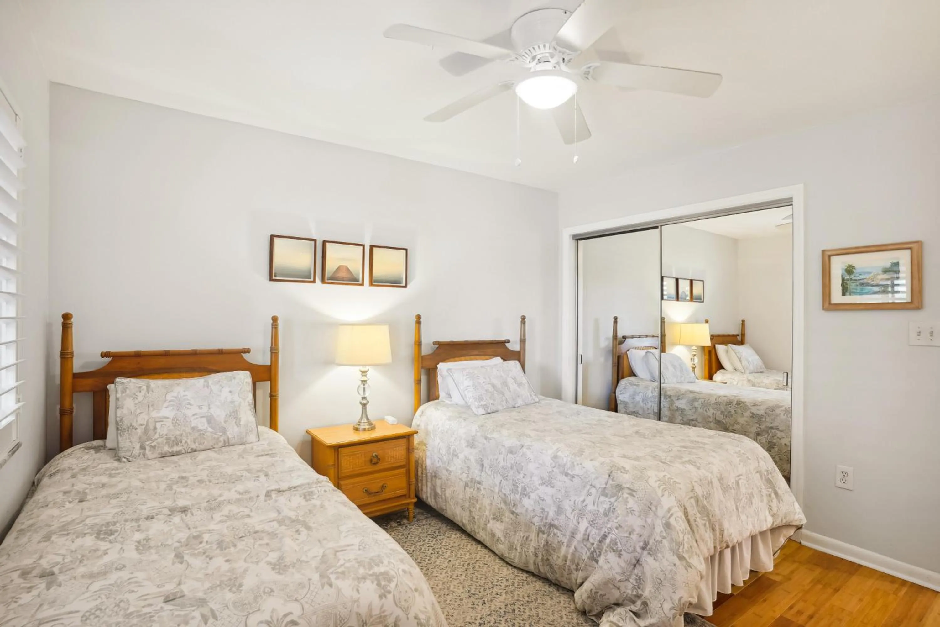 Bed in Land's End 5-204 Gulf-Bay Front - Premier
