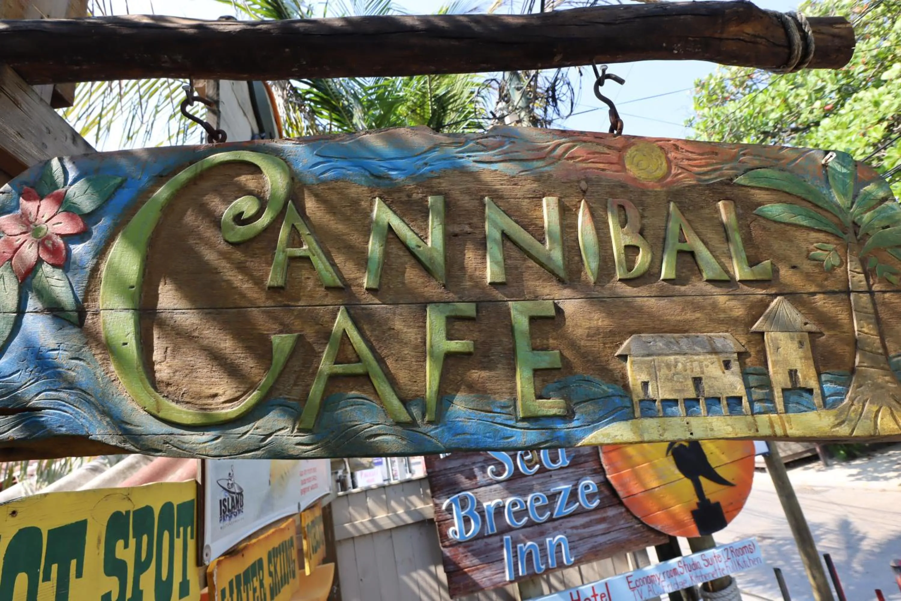 Restaurant/places to eat in Seabreeze Inn