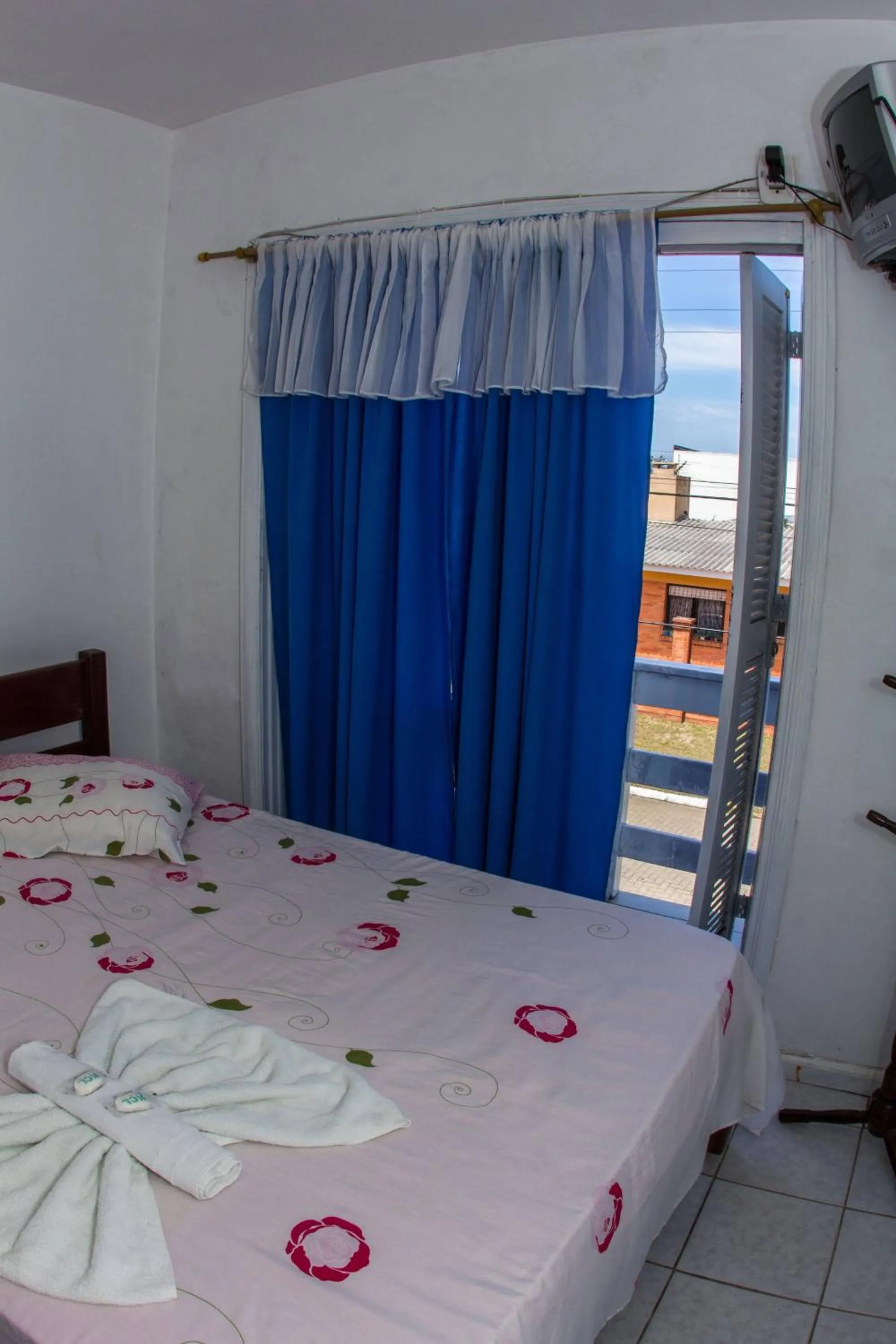 Bed in Hotel Recanto do Mar