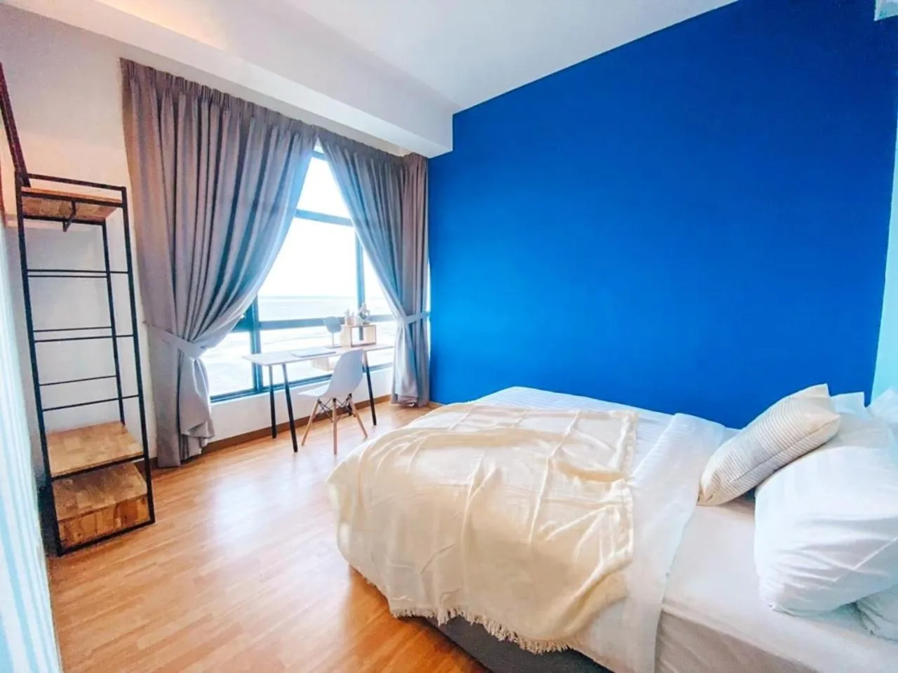 Bedroom, Bed in Kuantan Imperium by Glex