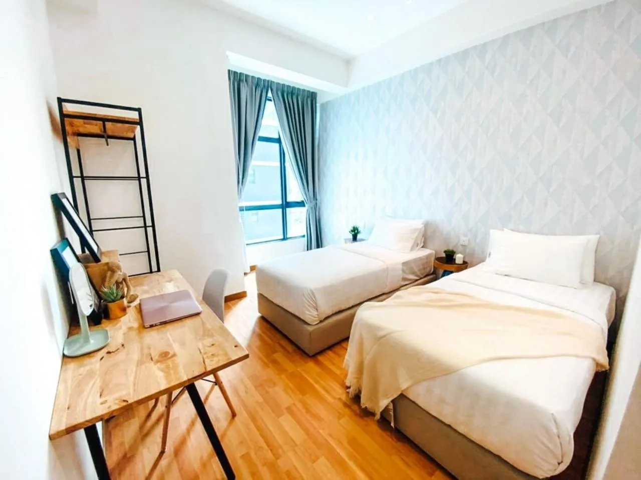 Bedroom, Bed in Kuantan Imperium by Glex