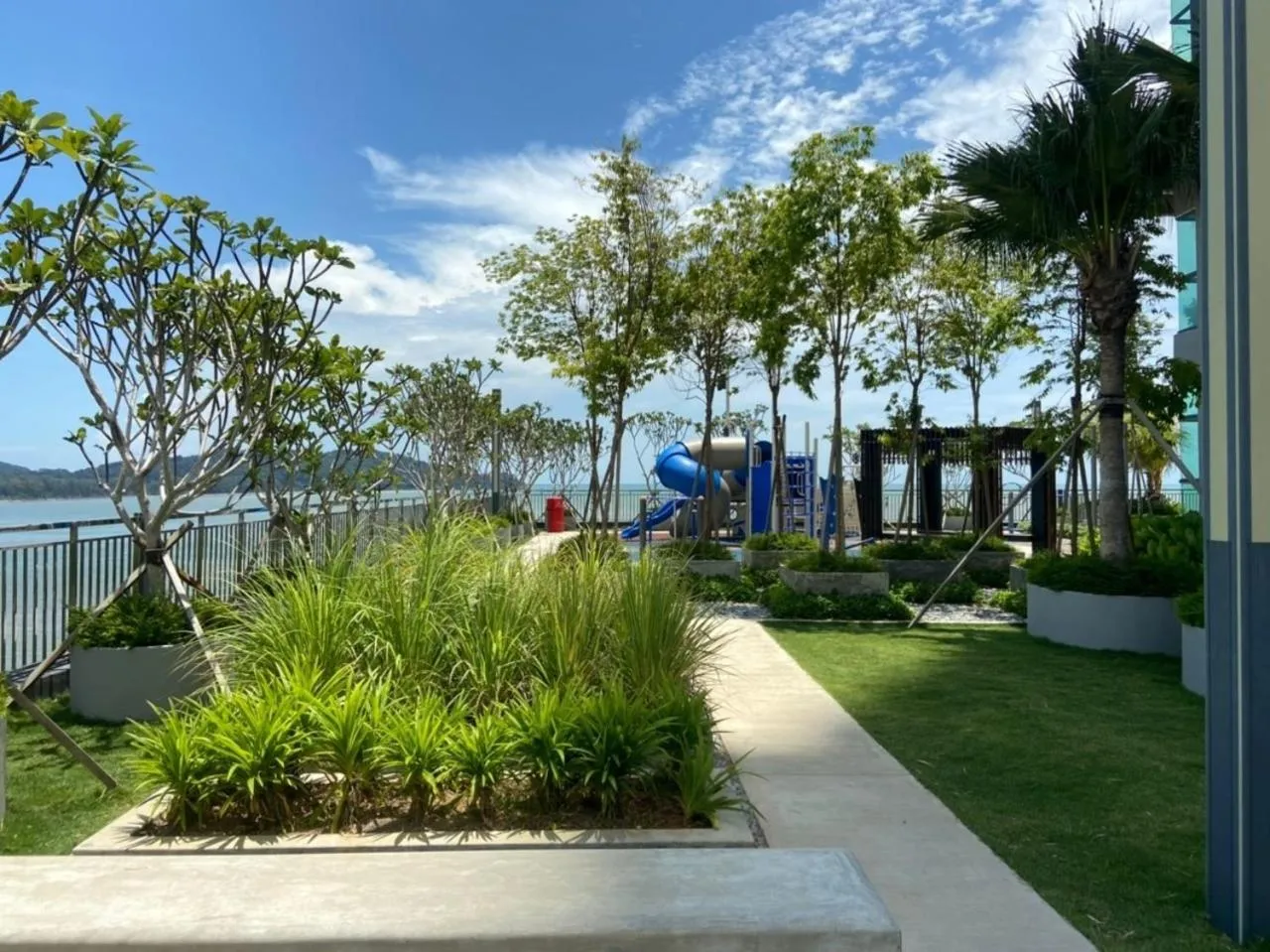 Garden in Kuantan Imperium by Glex