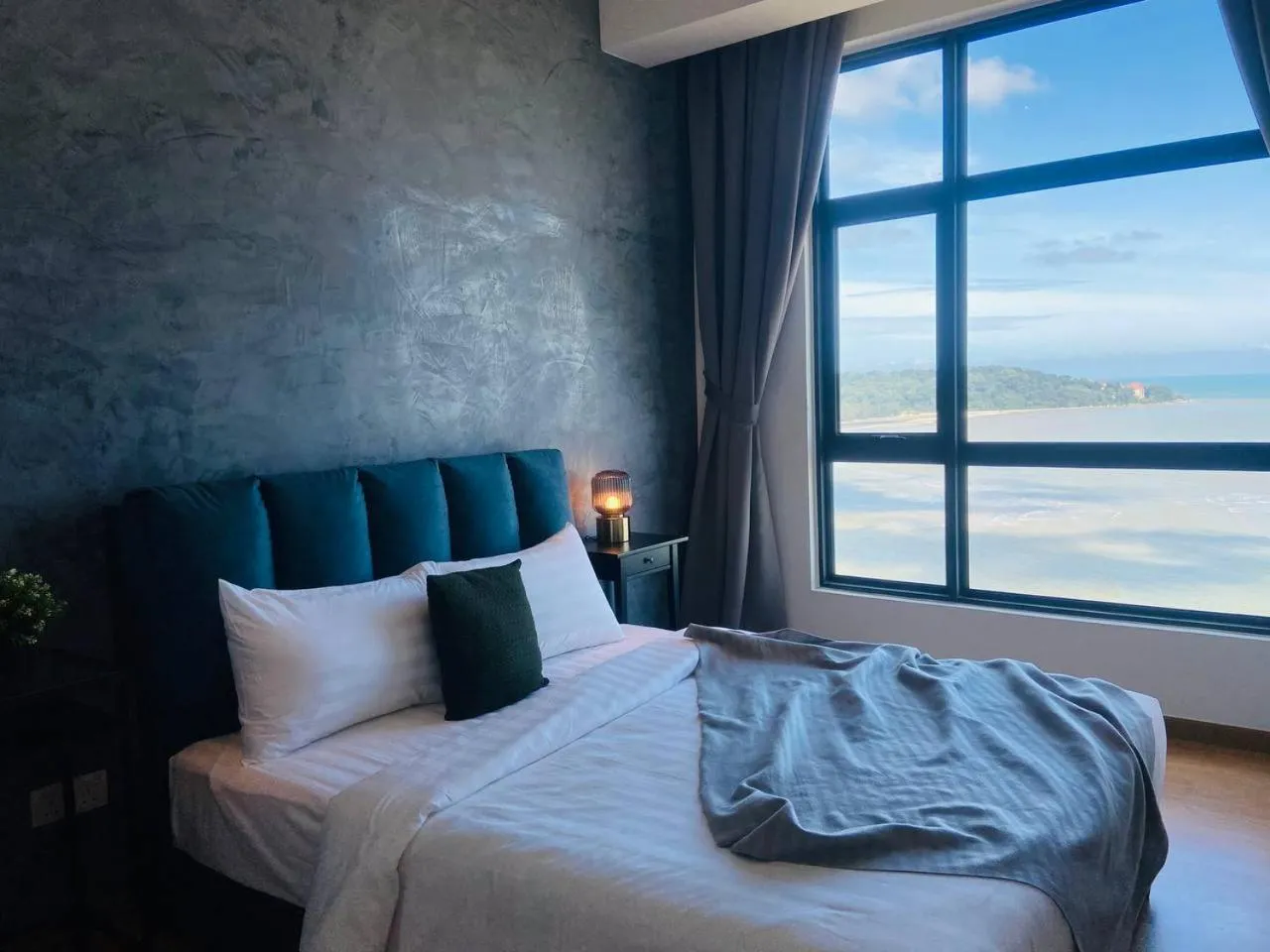 Bedroom, Bed in Kuantan Imperium by Glex