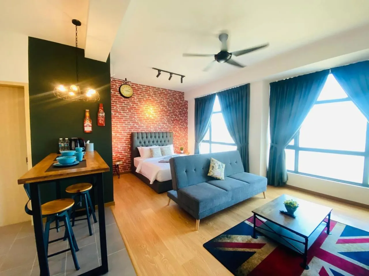 Photo of the whole room in Kuantan Imperium by Glex