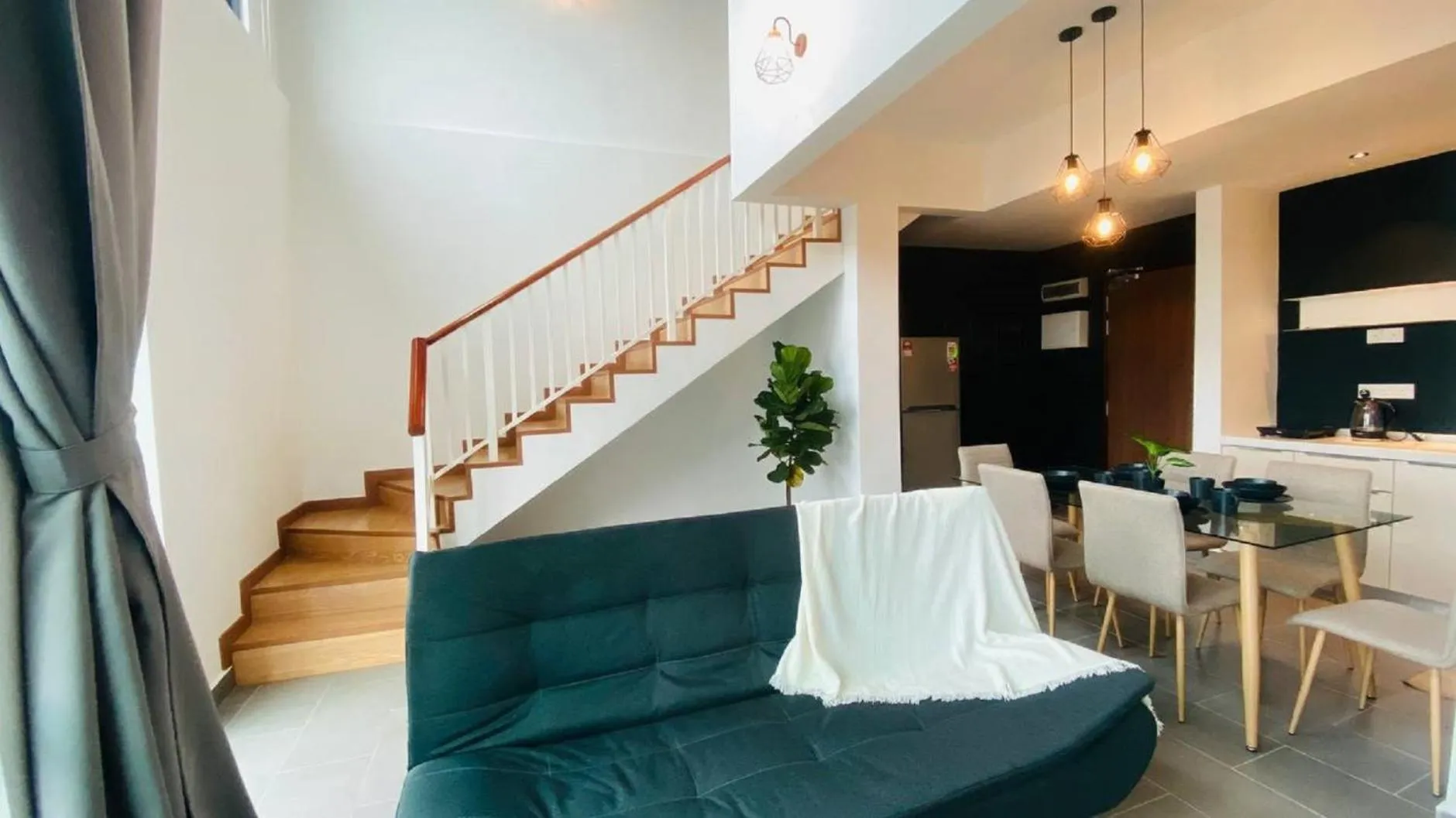 Living room in Kuantan Imperium by Glex