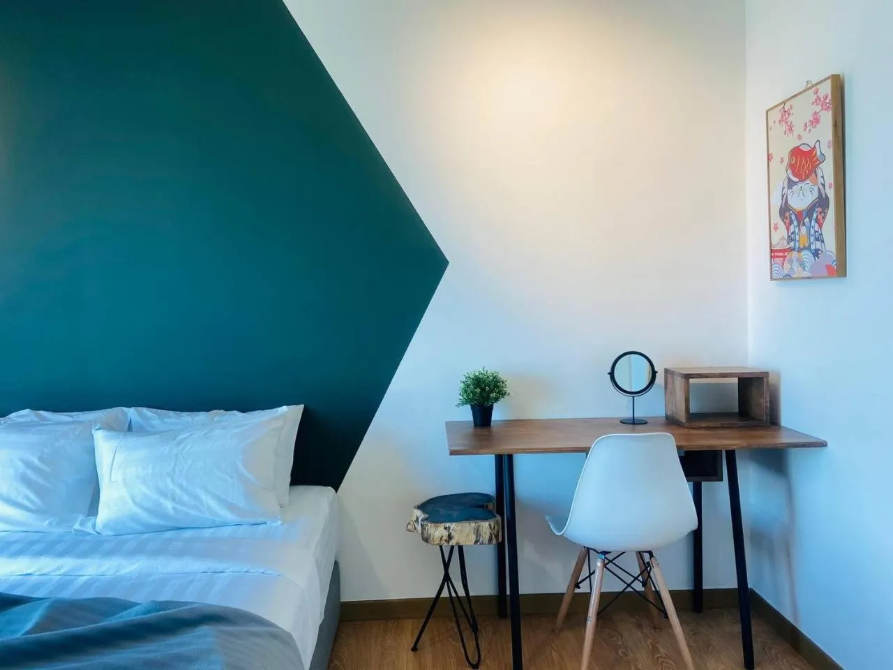 Seating area, Bed in Kuantan Imperium by Glex