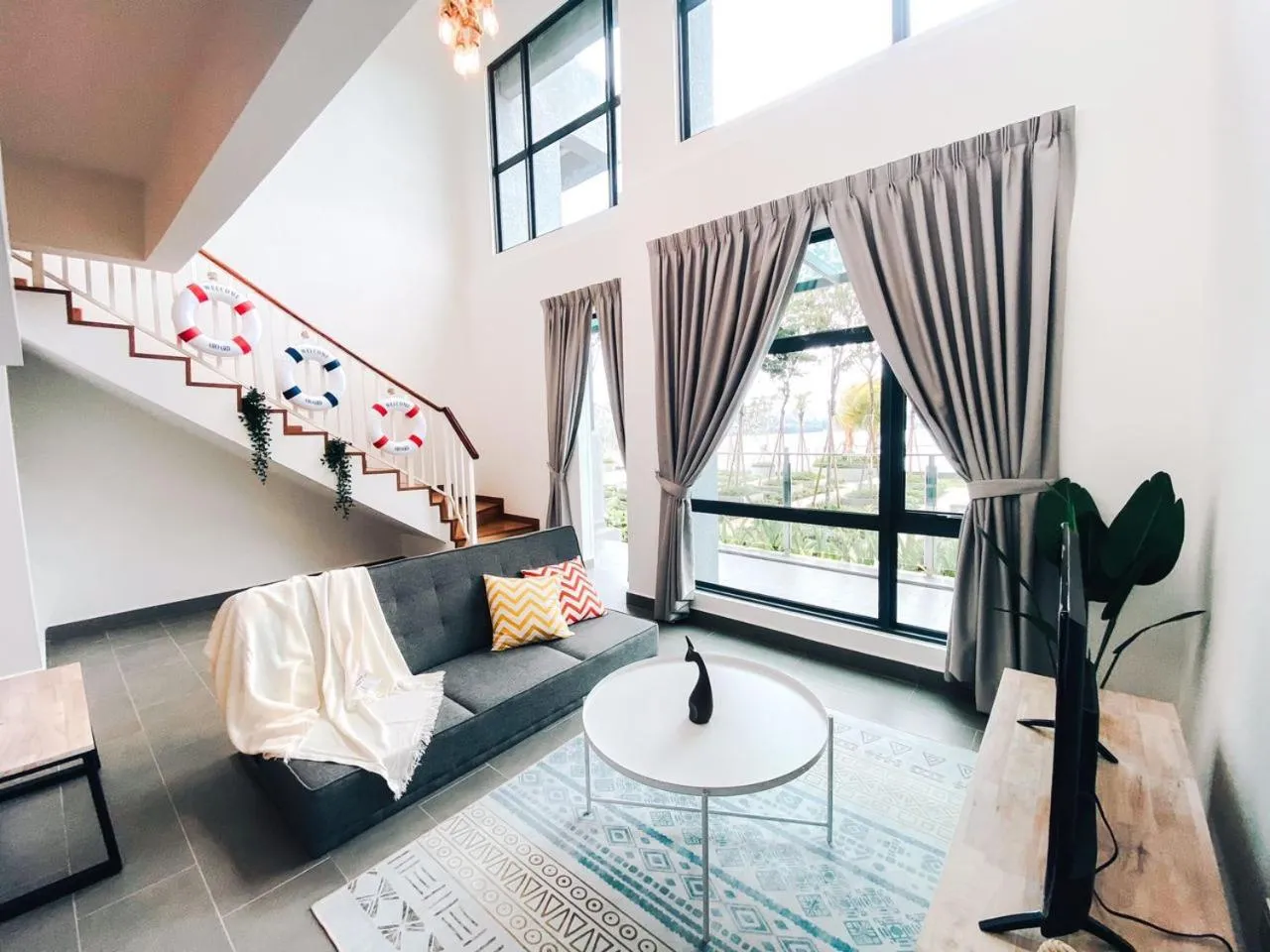 Living room in Kuantan Imperium by Glex