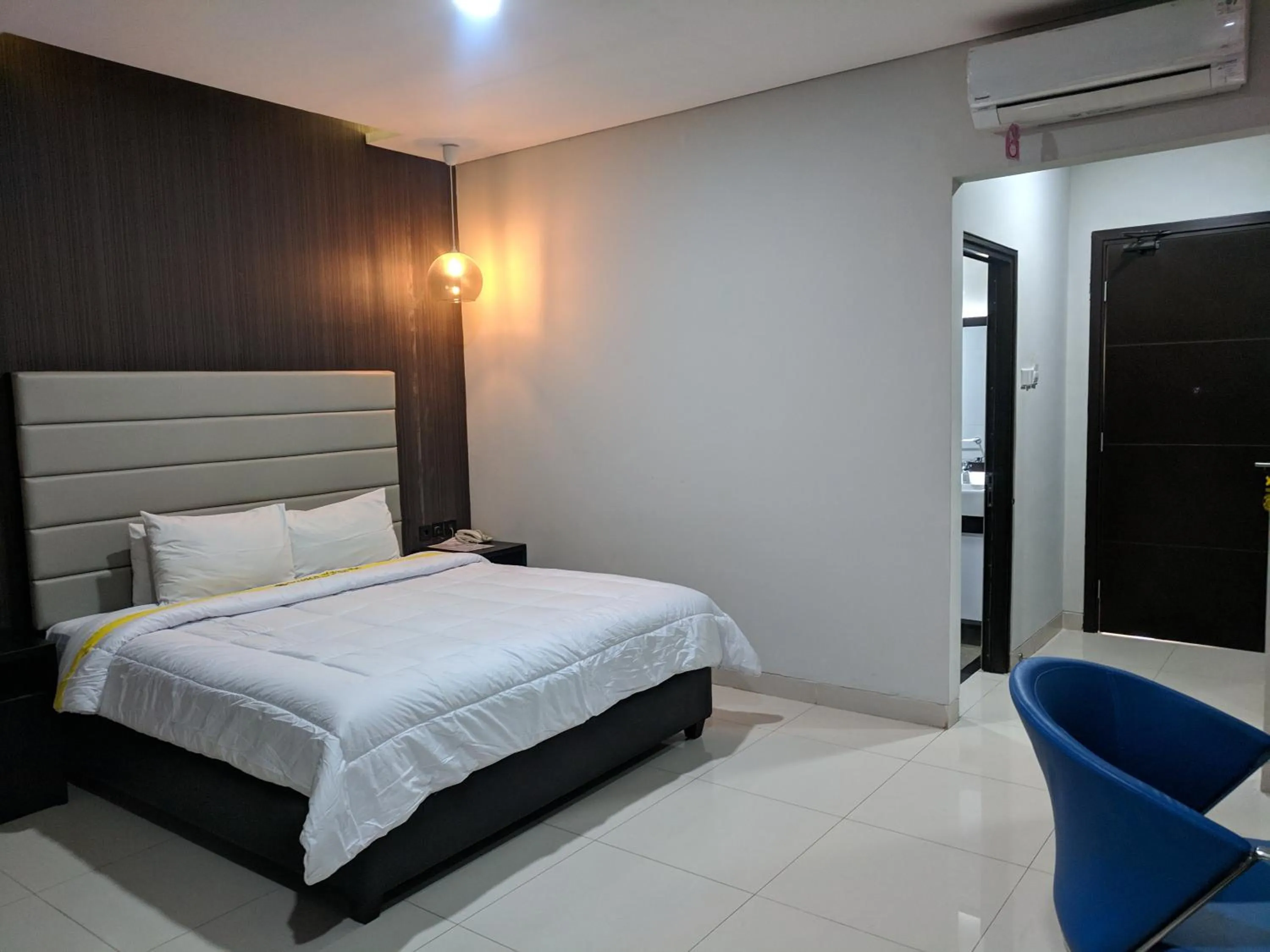 Bed in Wisma Makara Universitas Indonesia