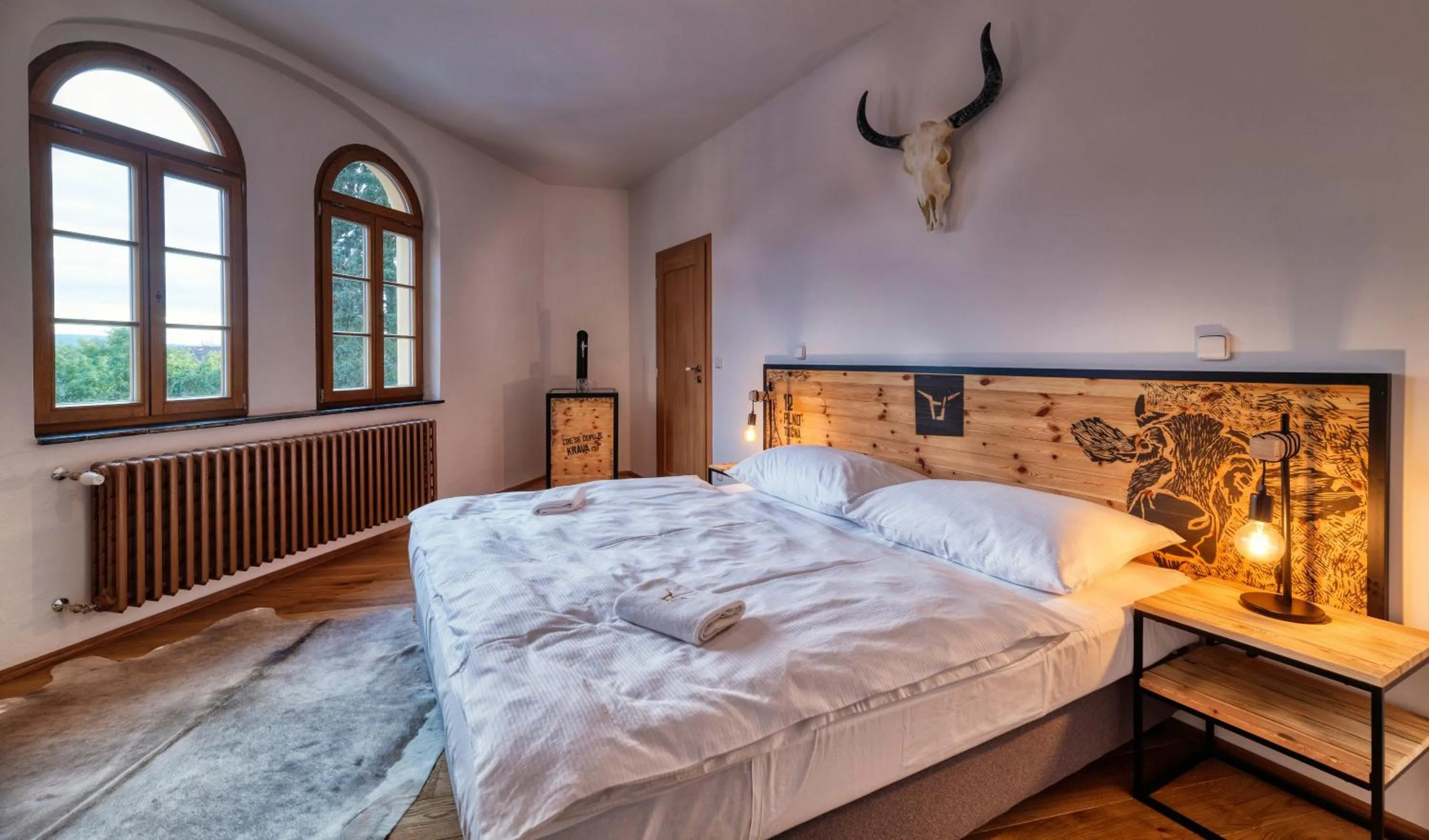 Bed in Pivní Hotel