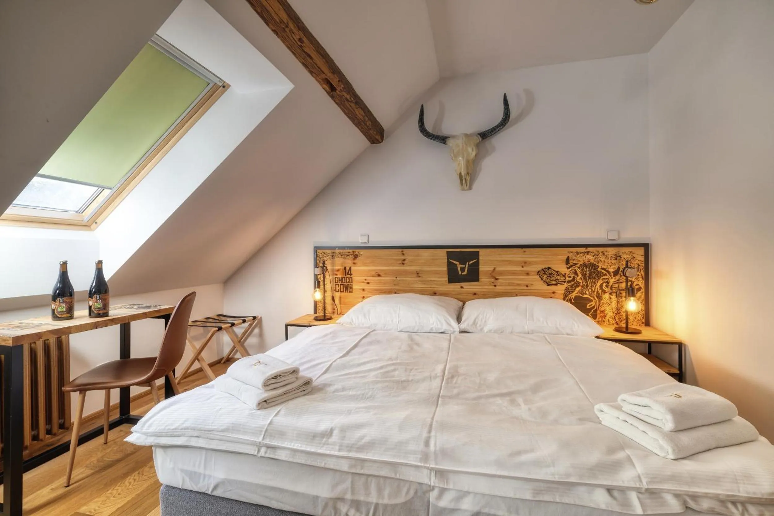 Bed in Pivní Hotel