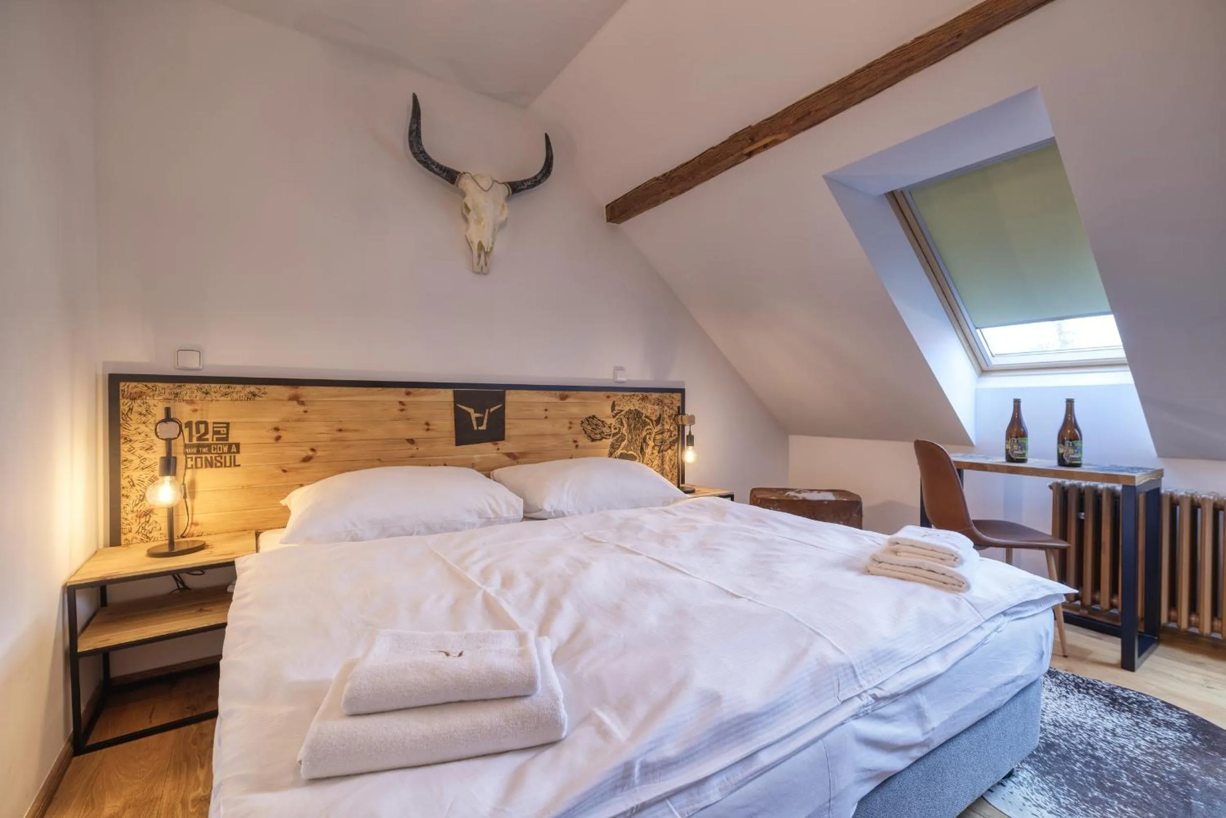 Bed in Pivní Hotel