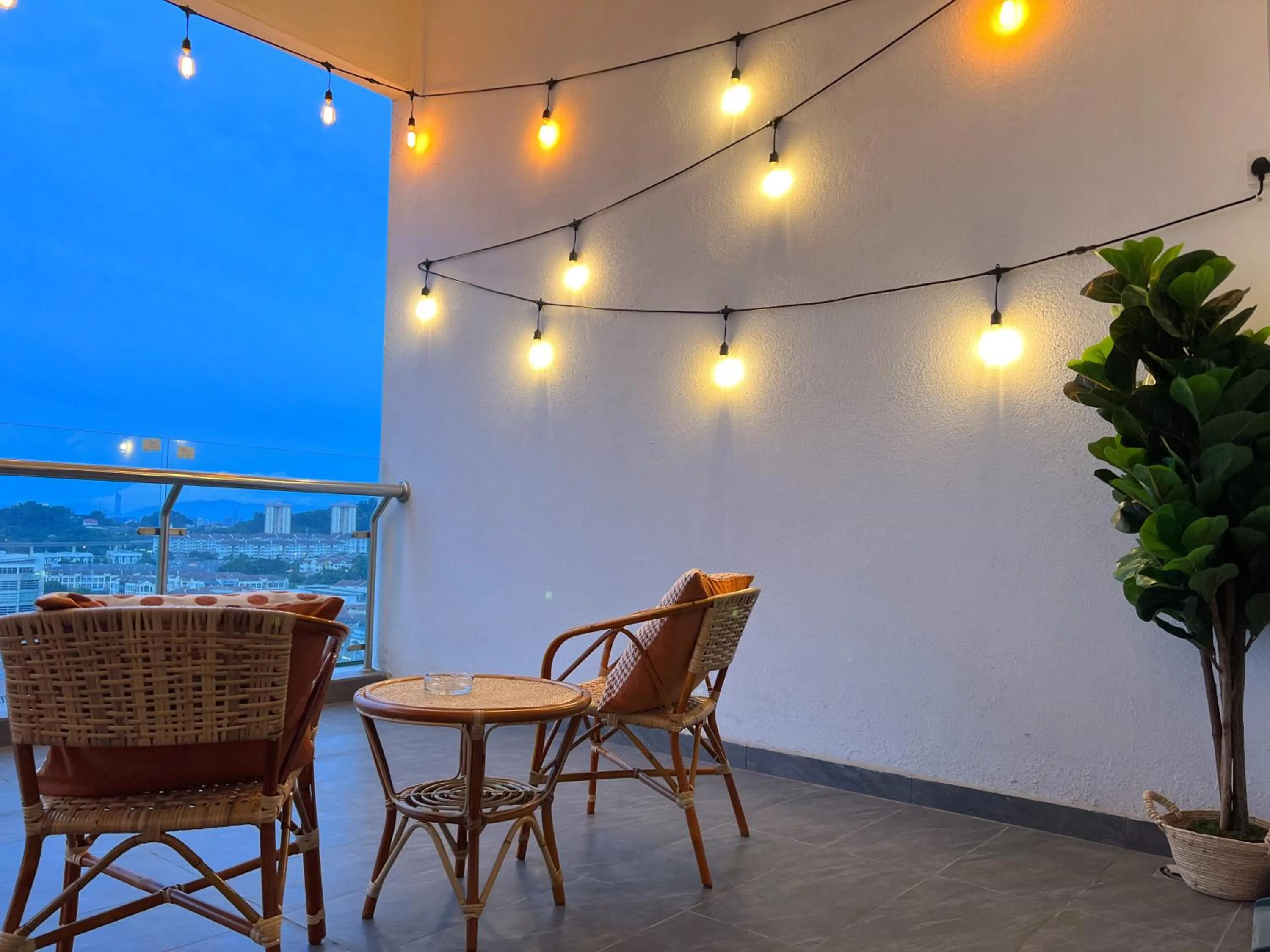 Balcony/Terrace in Skypod Residence Puchong