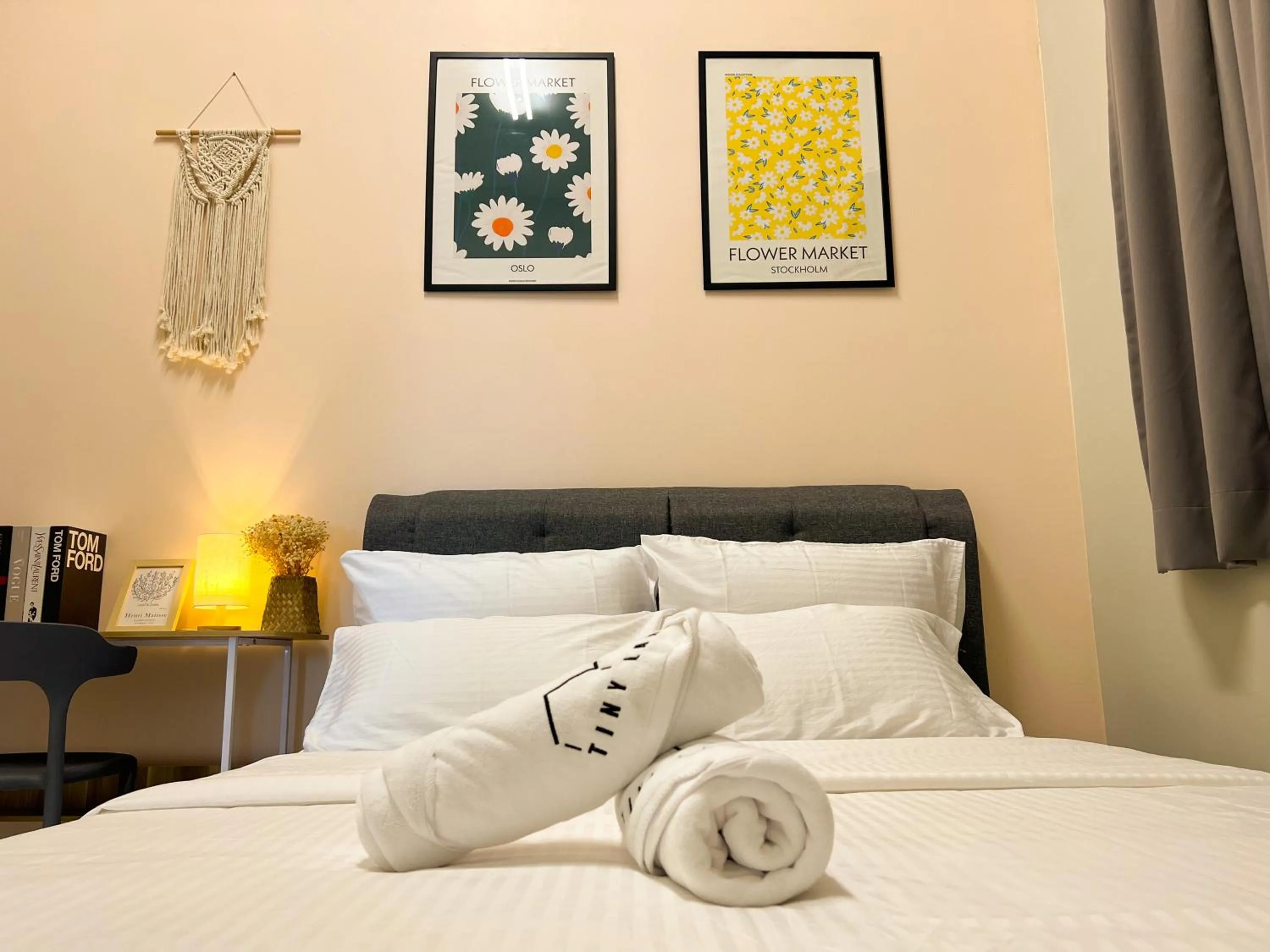 Bedroom, Bed in Skypod Residence Puchong