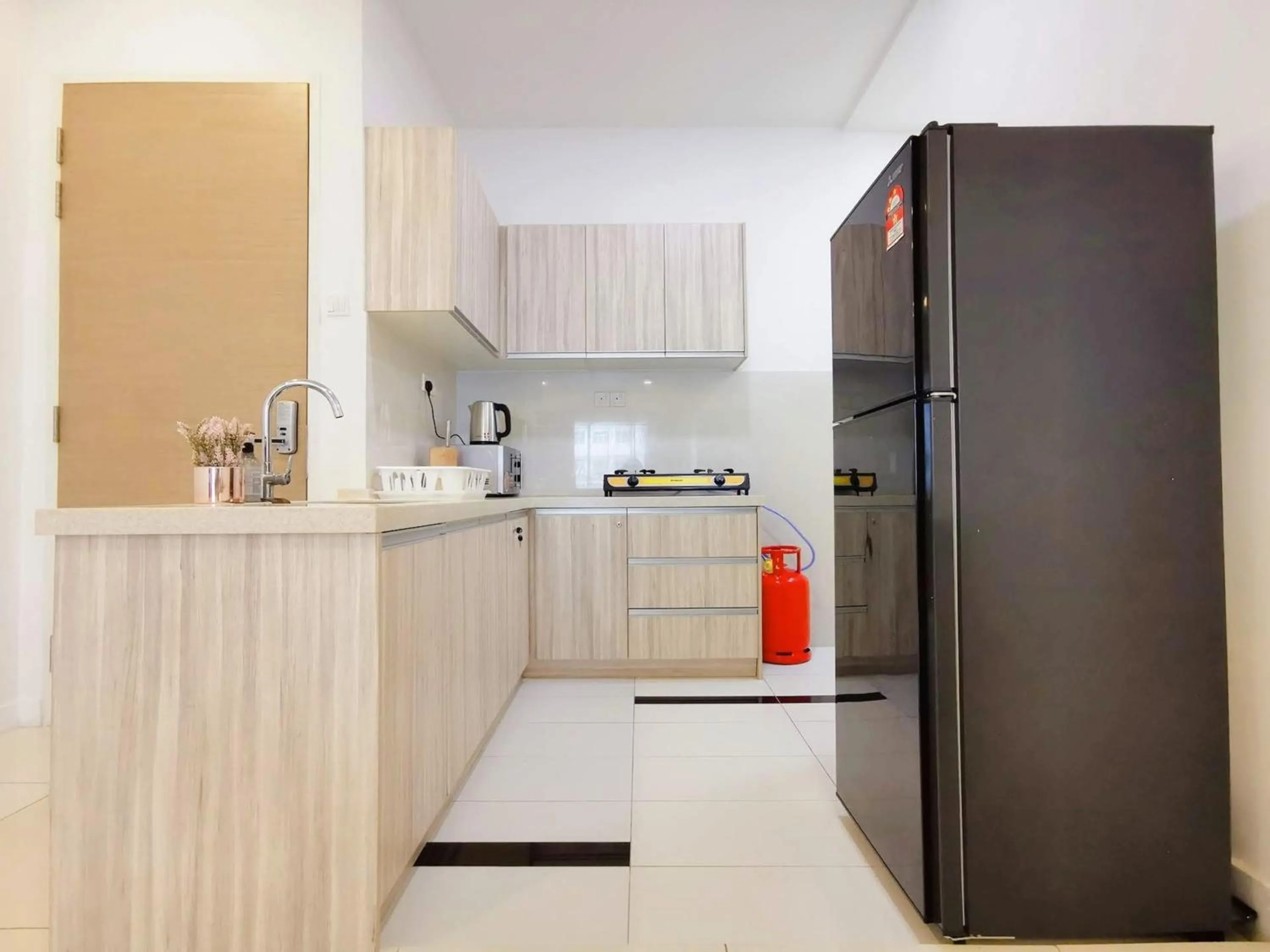 Kitchen or kitchenette in Skypod Residence Puchong