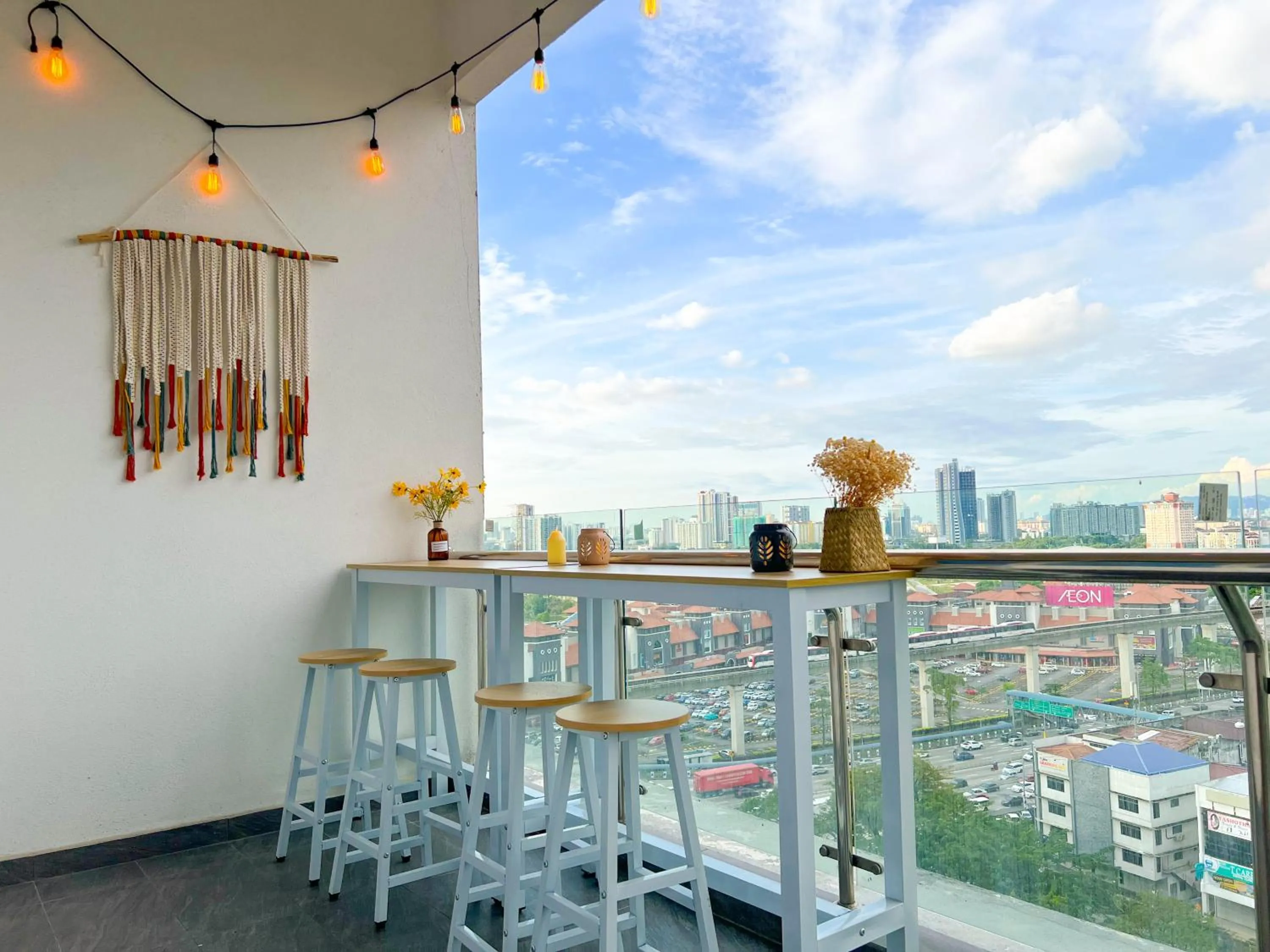 Balcony/Terrace in Skypod Residence Puchong