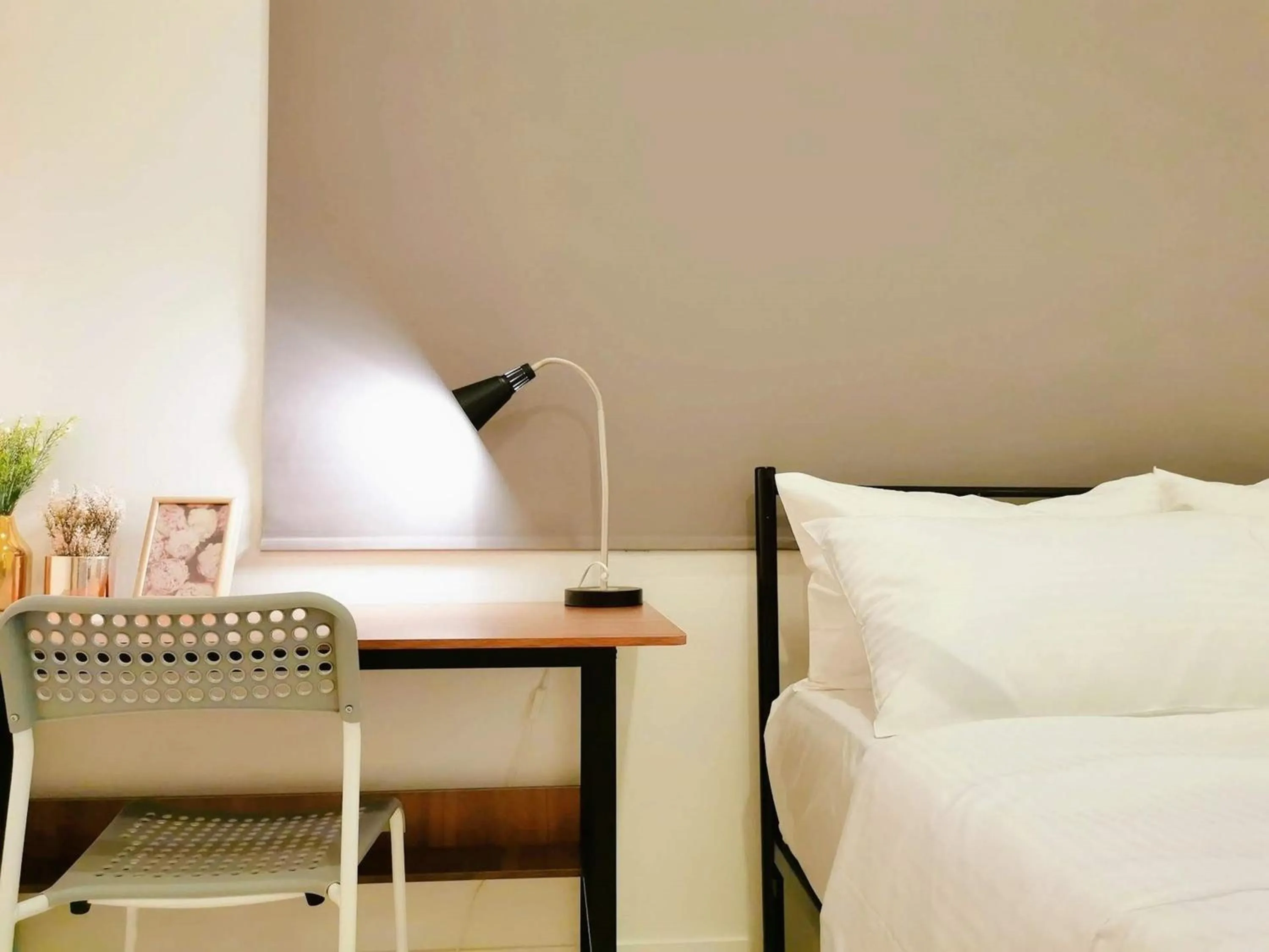 Bedroom, Bed in Skypod Residence Puchong