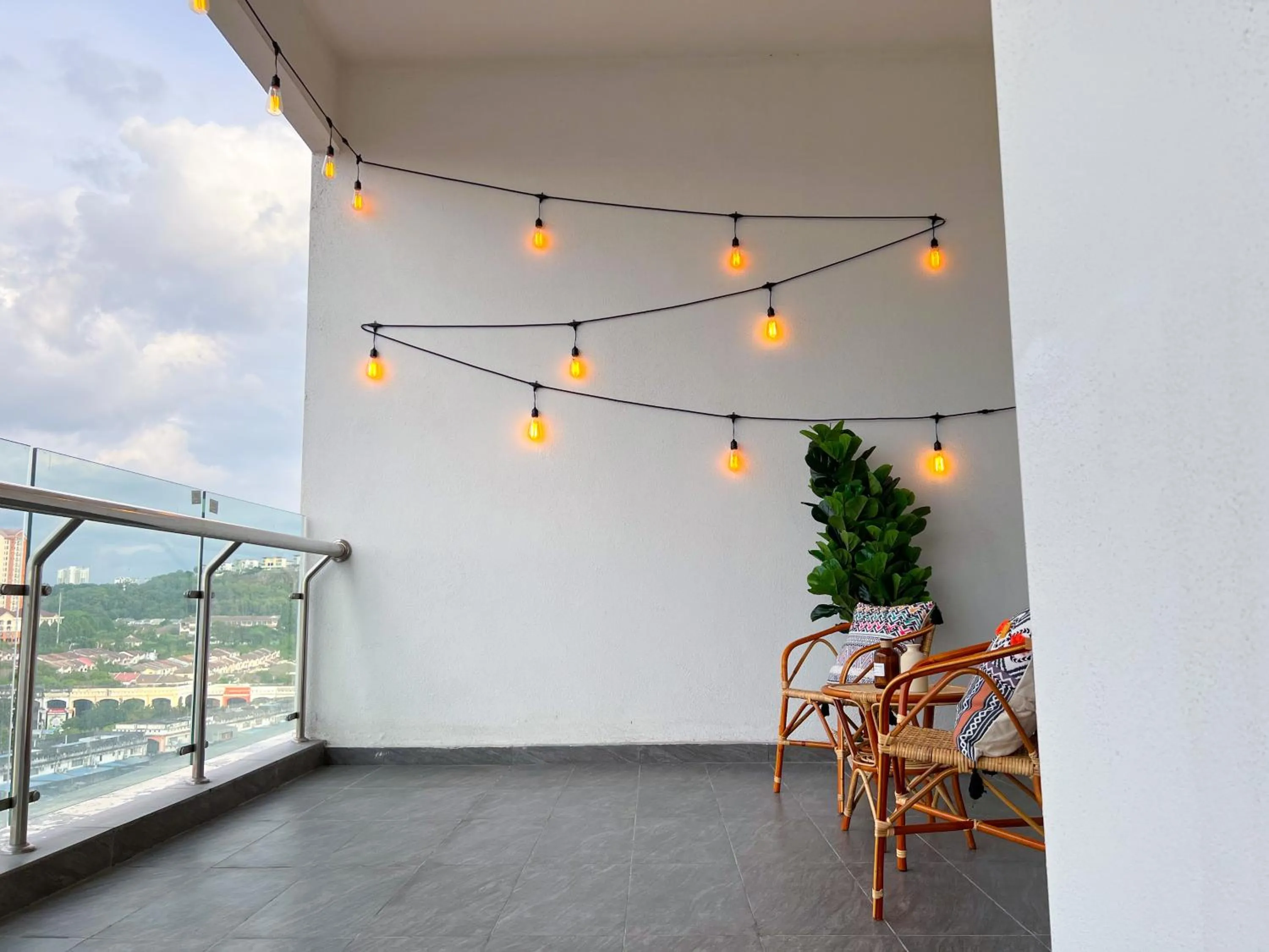 Balcony/Terrace in Skypod Residence Puchong