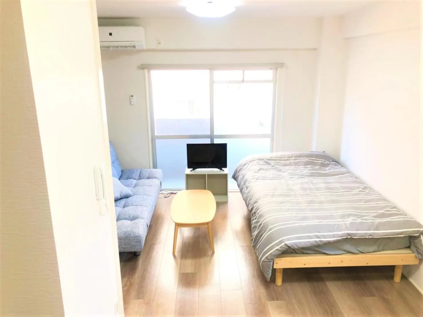 Bed in Hotel Peace Park Tokaichi by Tranova