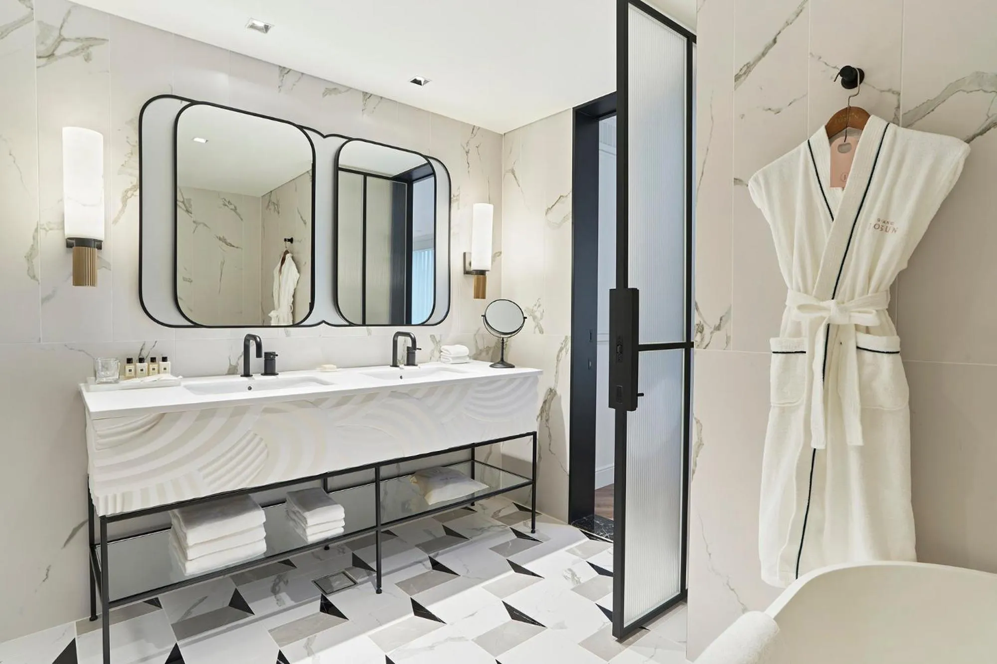 Bathroom in Grand Josun Busan