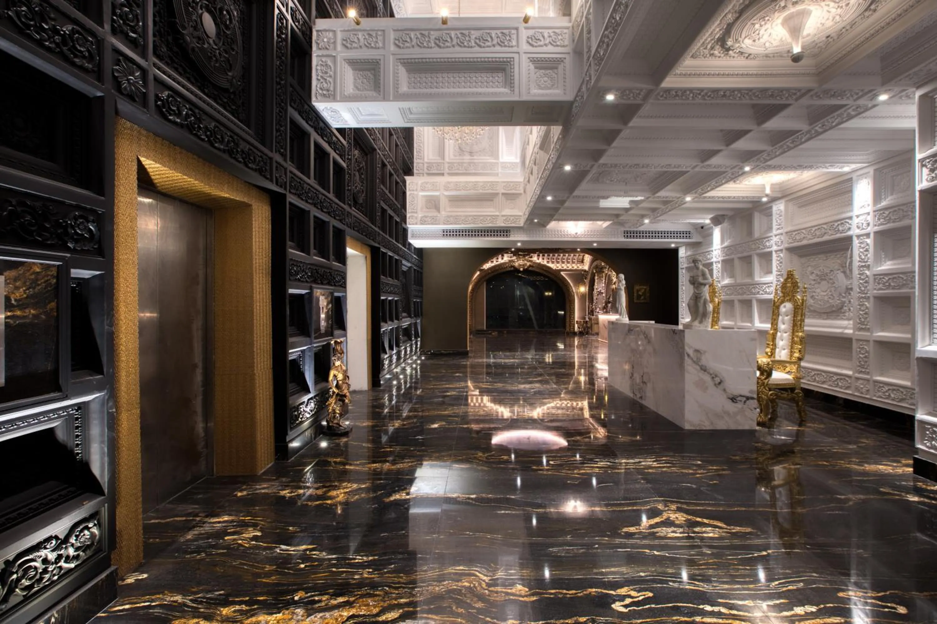 Lobby or reception in arte by Thomas Chan