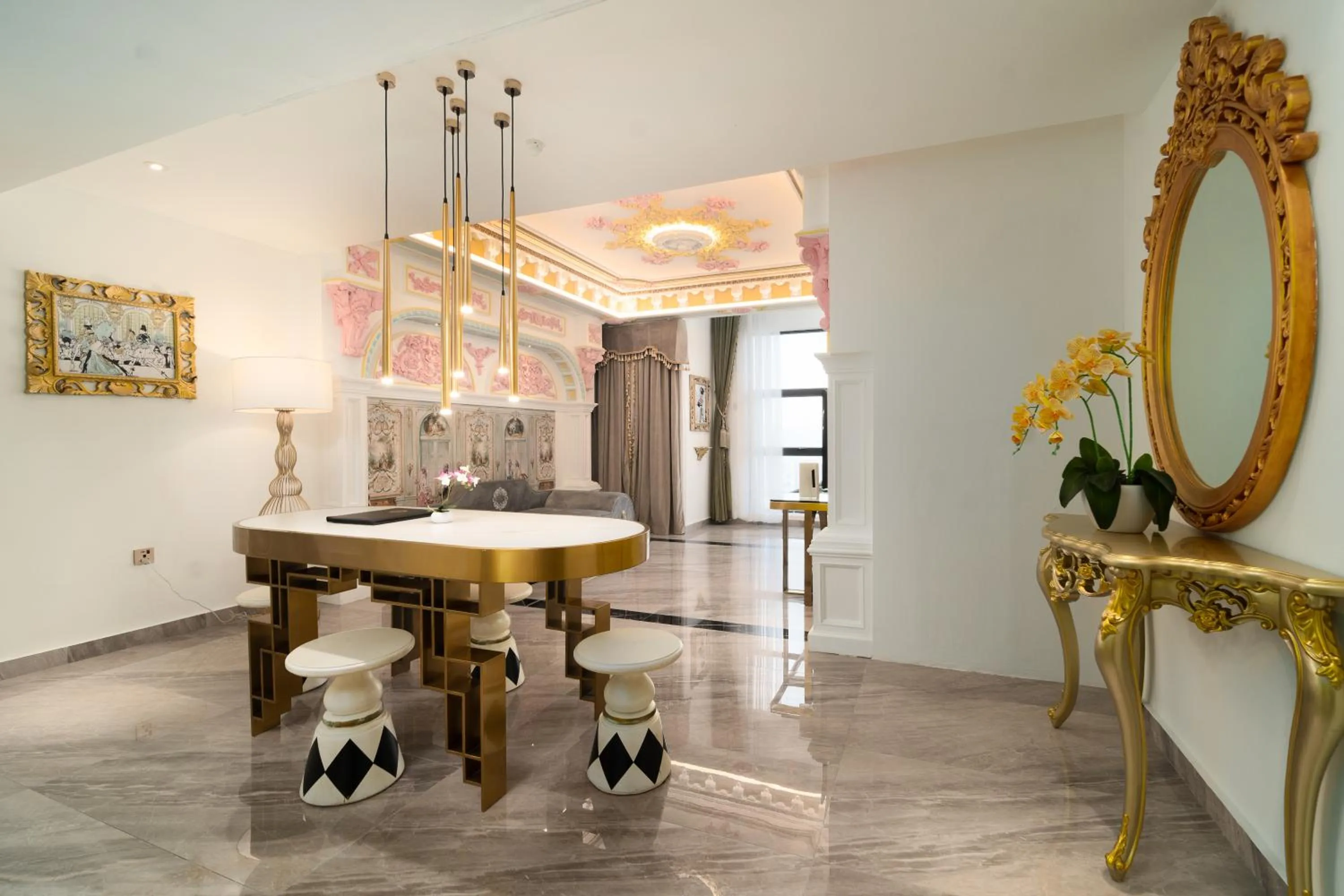 Dining area in arte by Thomas Chan