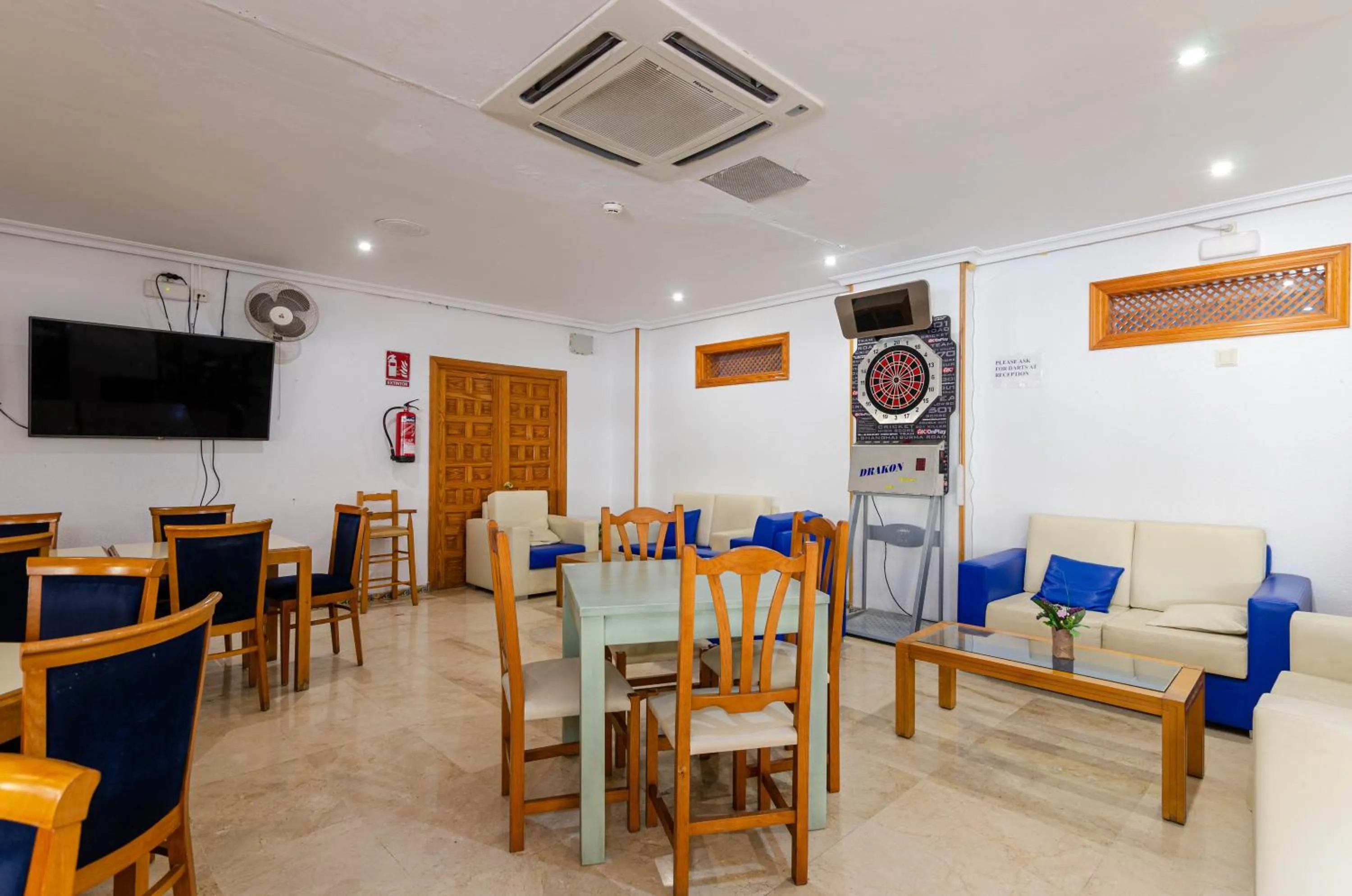 Dining area in Mariner Club