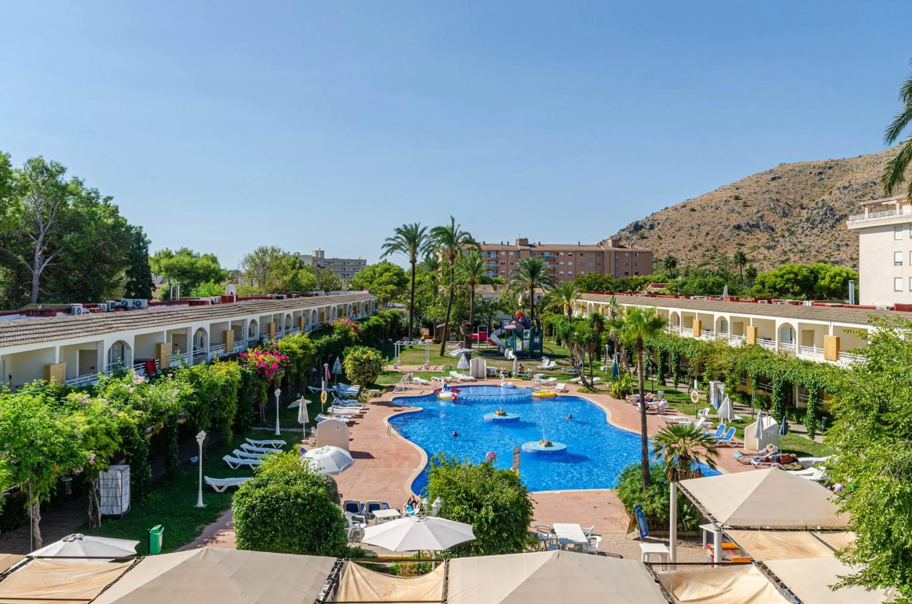 Garden view in Mariner Club