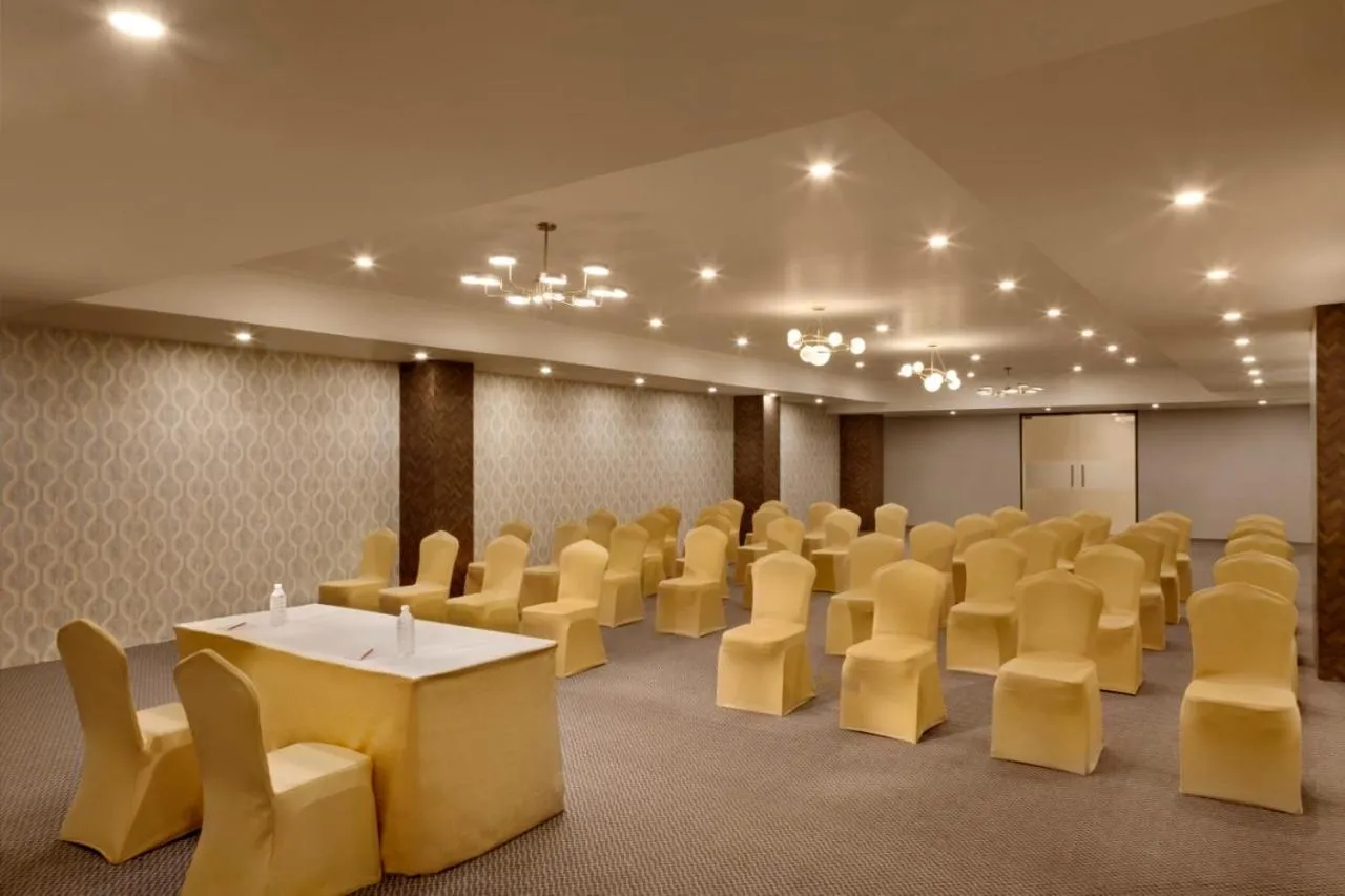 Meeting/conference room in Click Hotel Jaipur, Raja Park