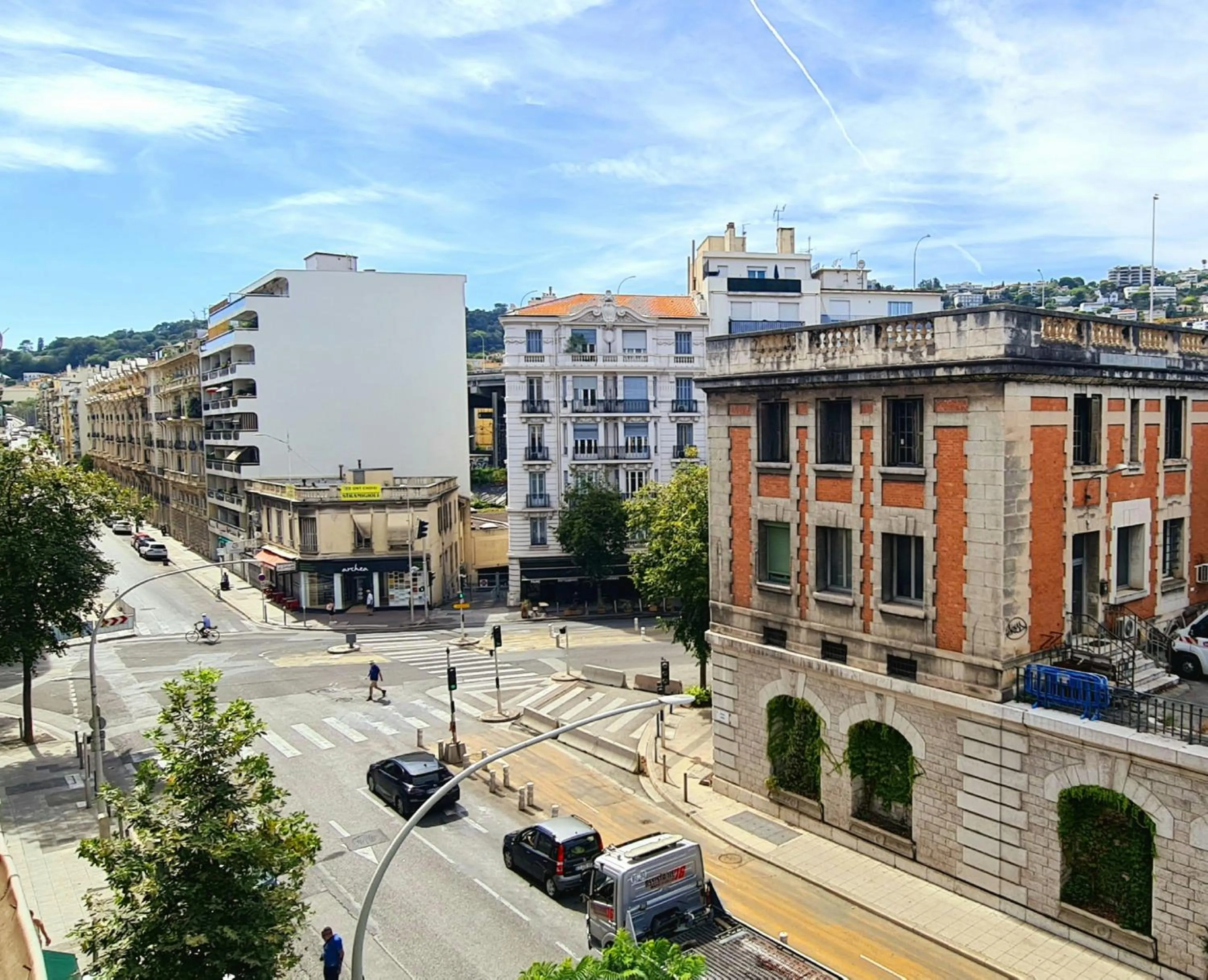 Neighbourhood in Evelia Hotels