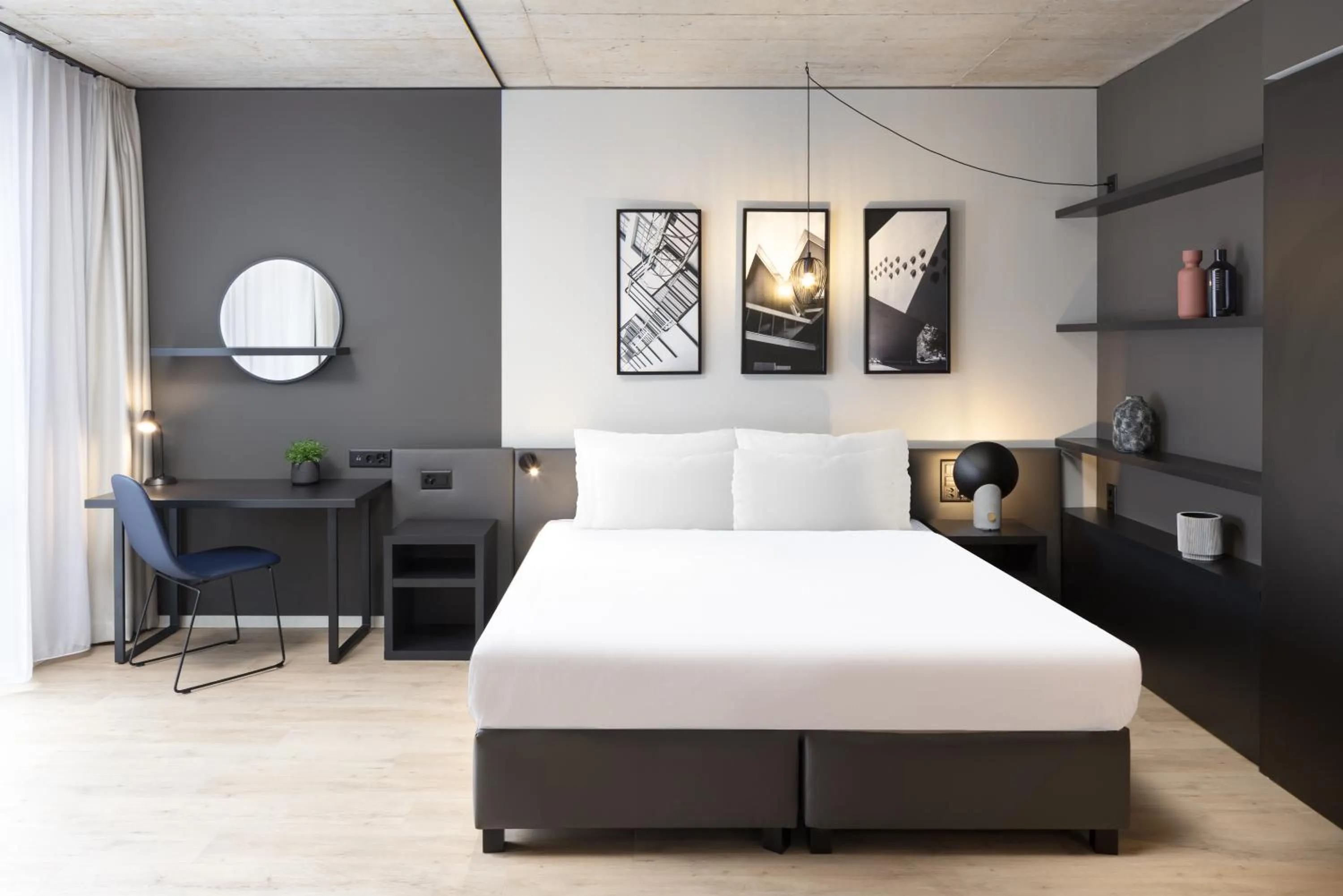 Bed in Radisson Hotel & Suites Zurich