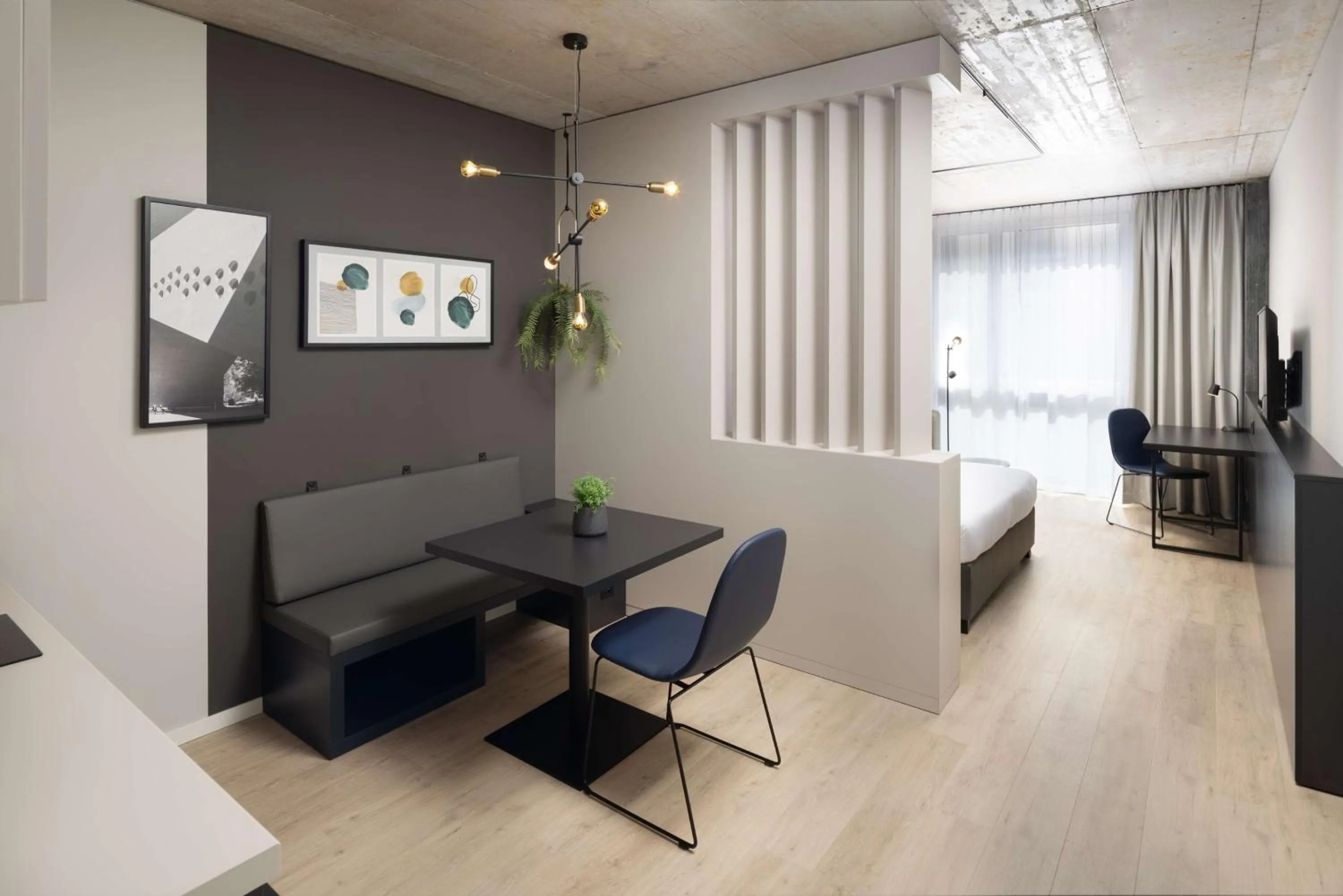 Bed in Radisson Hotel & Suites Zurich