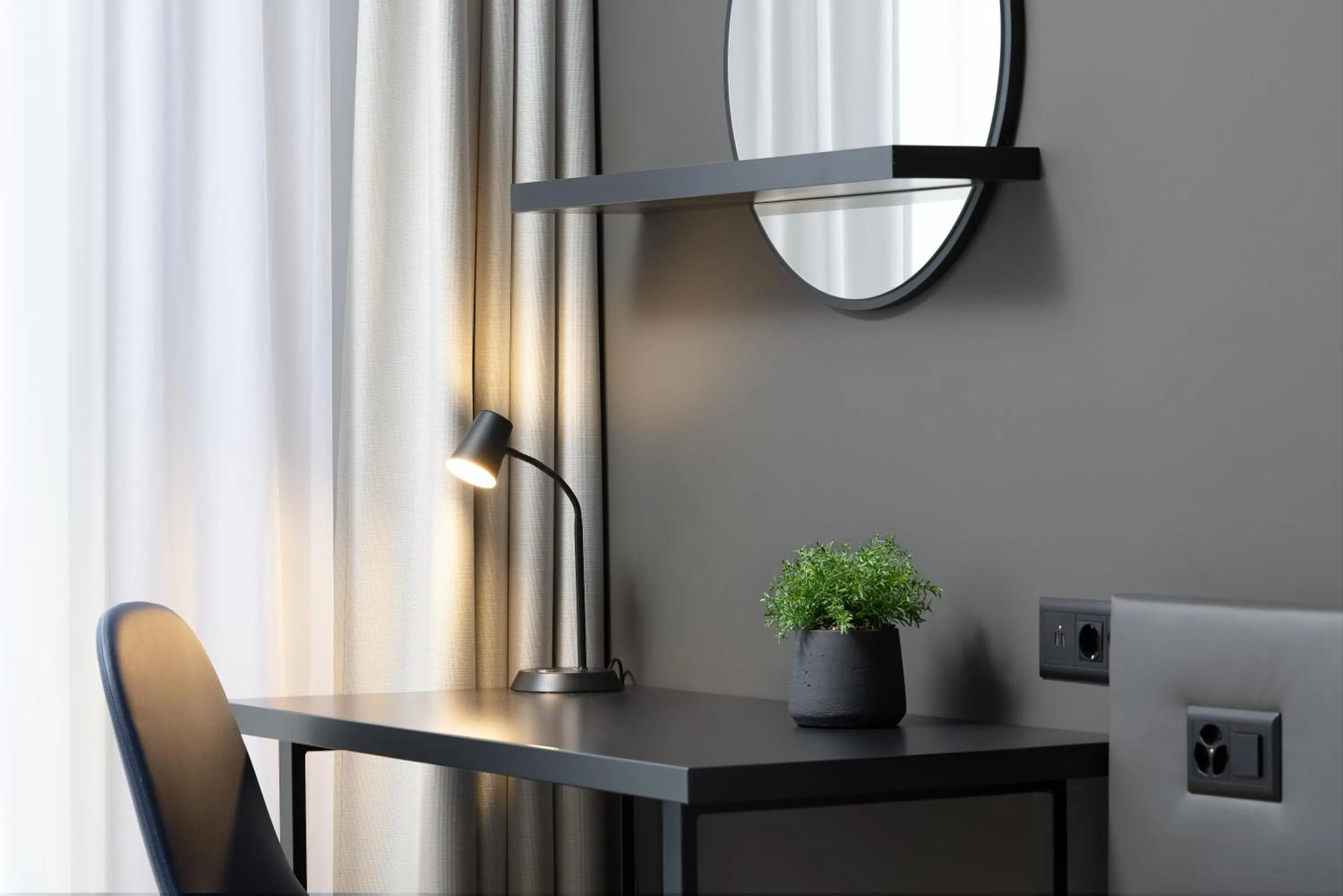 hair dresser in Radisson Hotel & Suites Zurich