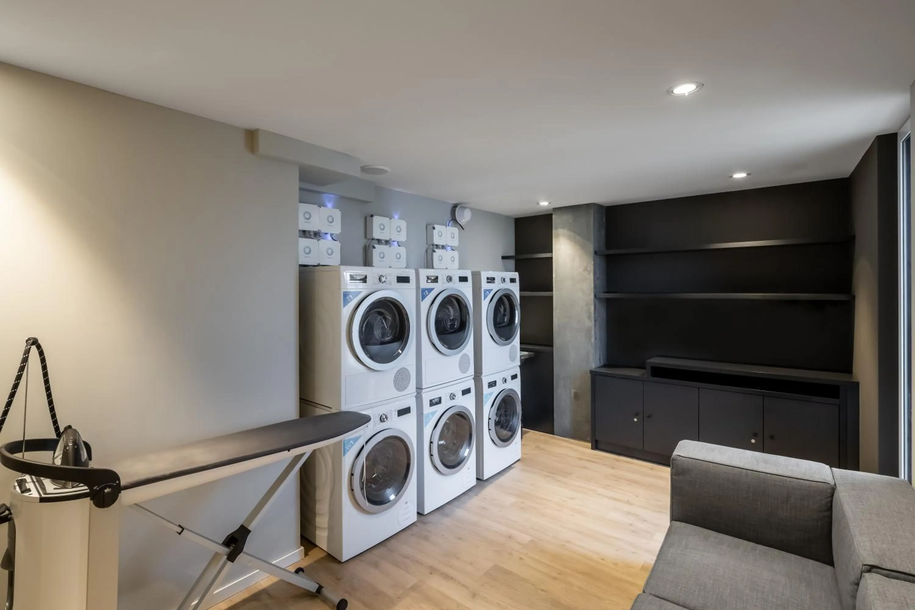 laundry in Radisson Hotel & Suites Zurich