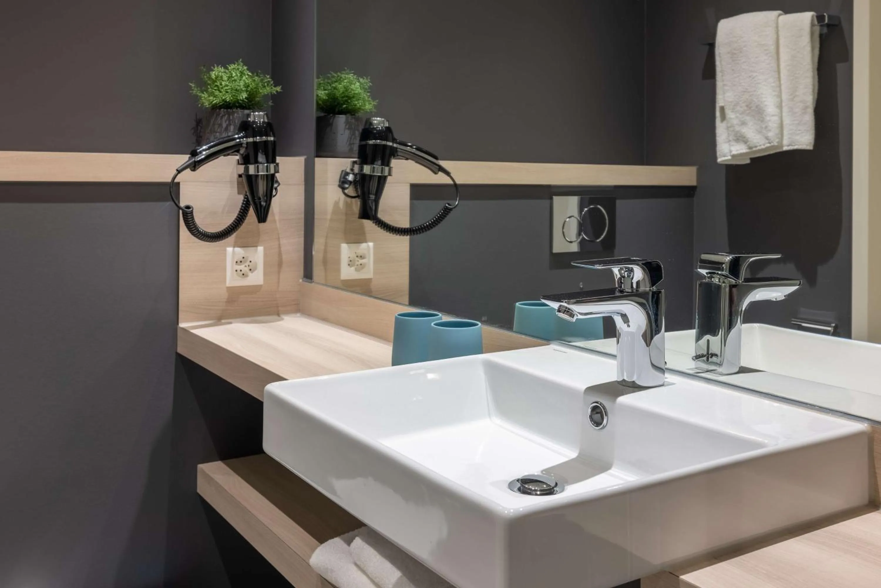 Bathroom in Radisson Hotel & Suites Zurich