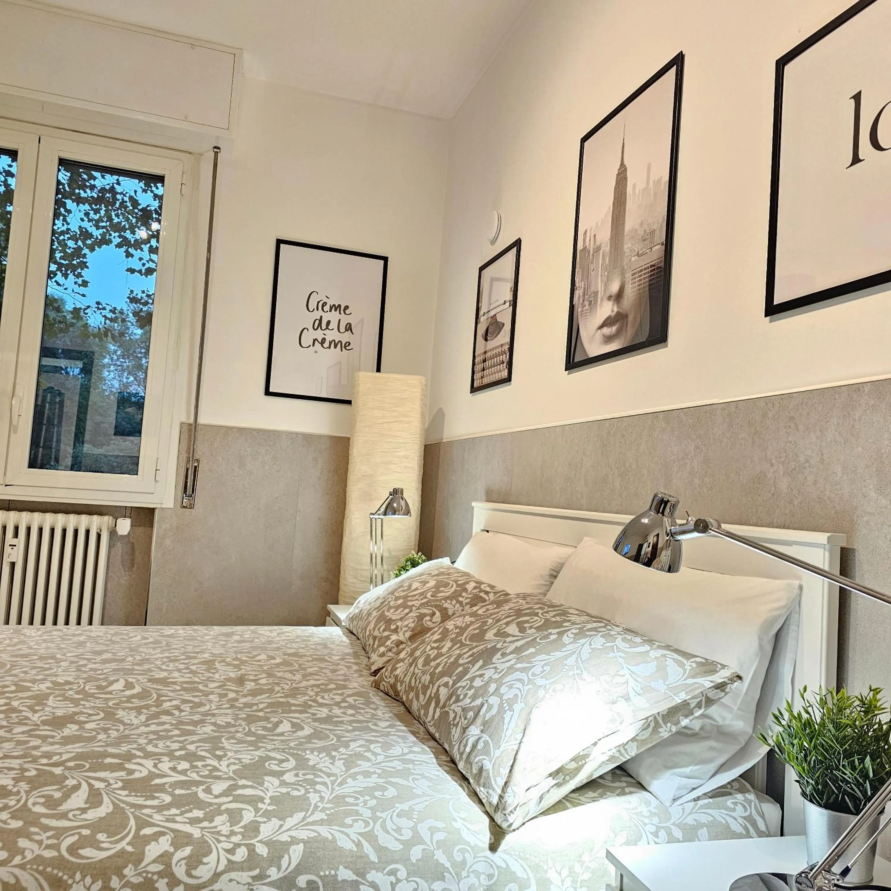 Bed in San Donato Policlinico Rooms