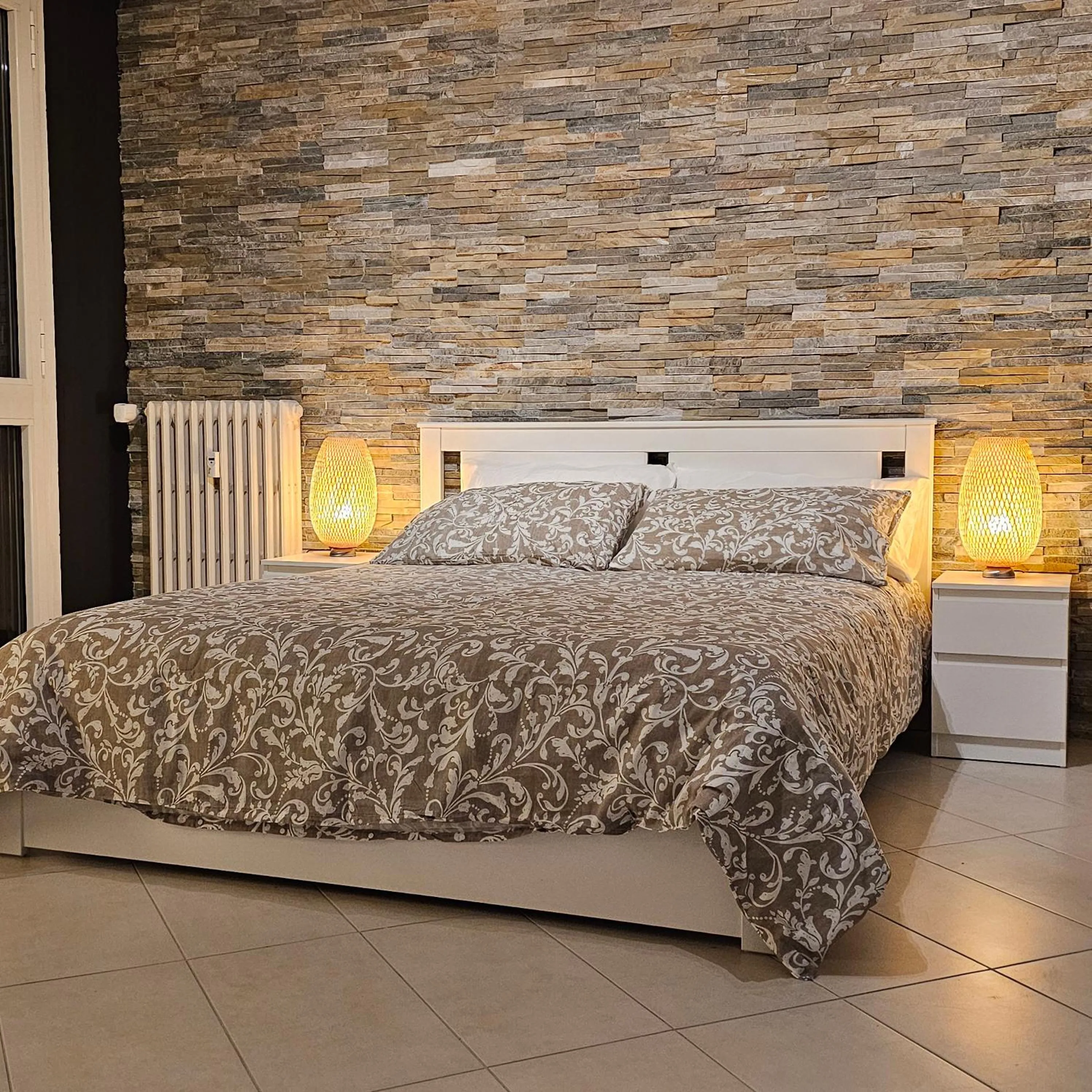 Bed in San Donato Policlinico Rooms