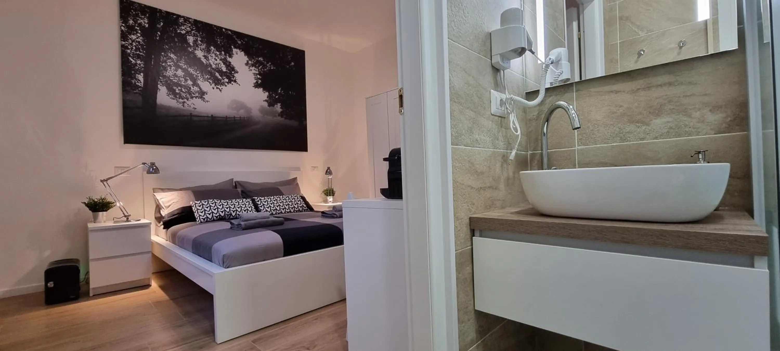 Bed in San Donato Policlinico Rooms