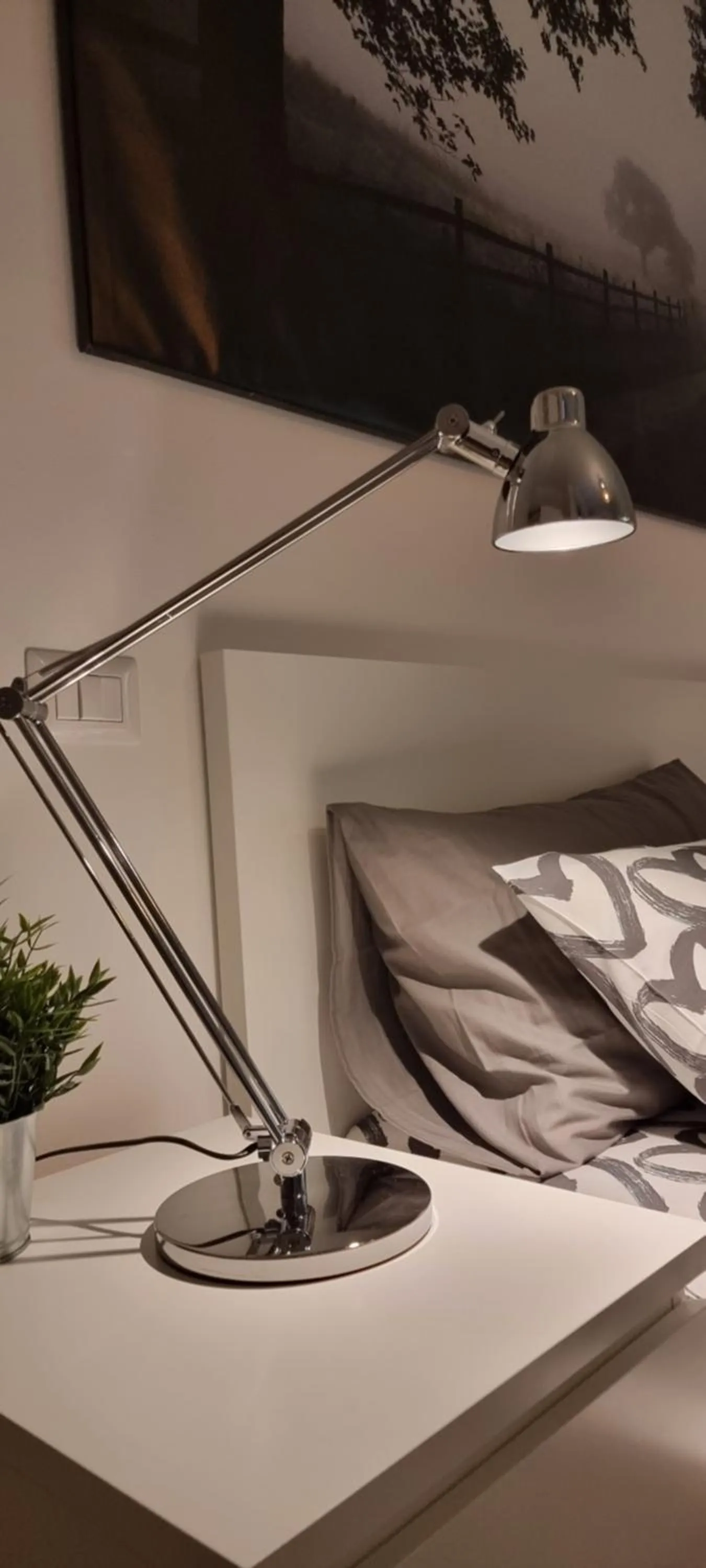 Decorative detail in San Donato Policlinico Rooms