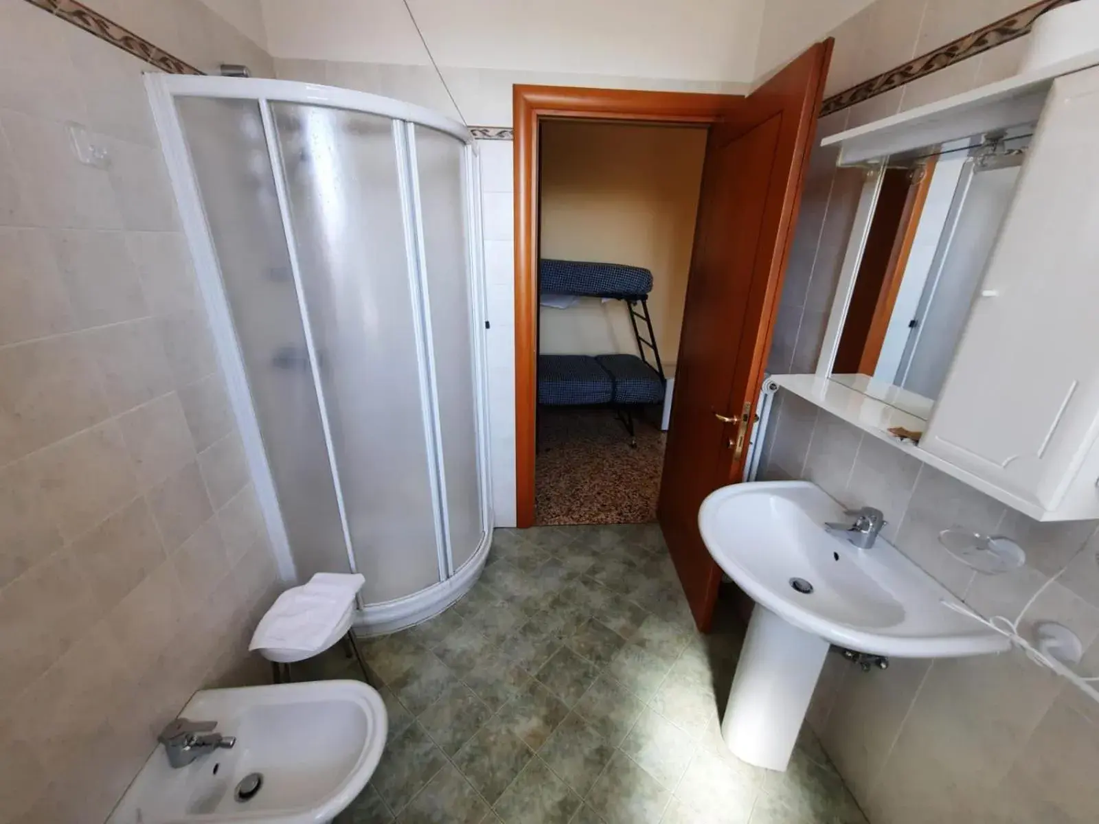 Quadruple Room with Private Bathroom in osteria canal 1803 Quadruple Room with Private Bathroom in osteria canal 1803