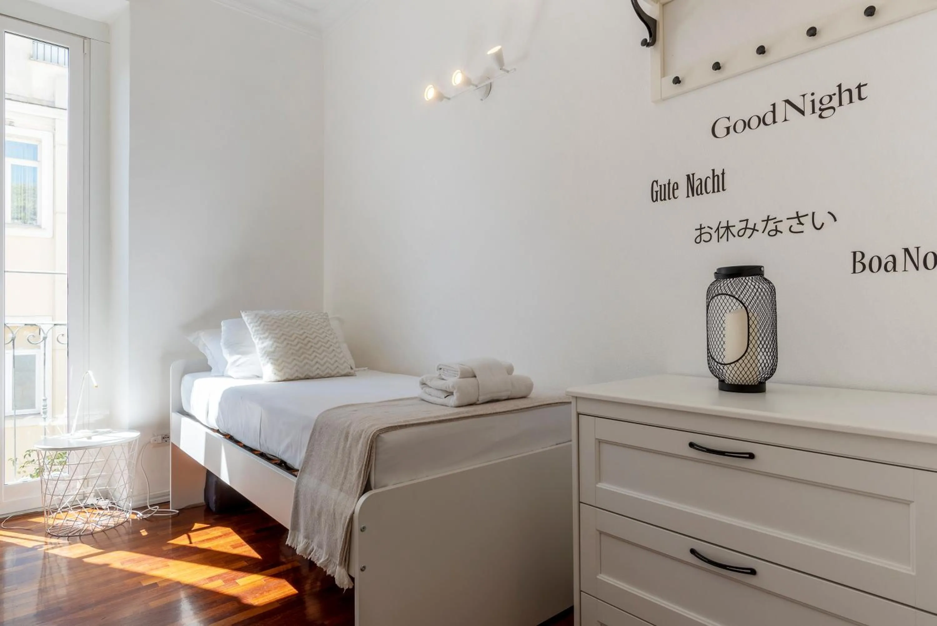 GuestHost - Fontana di Trevi Design Apartment