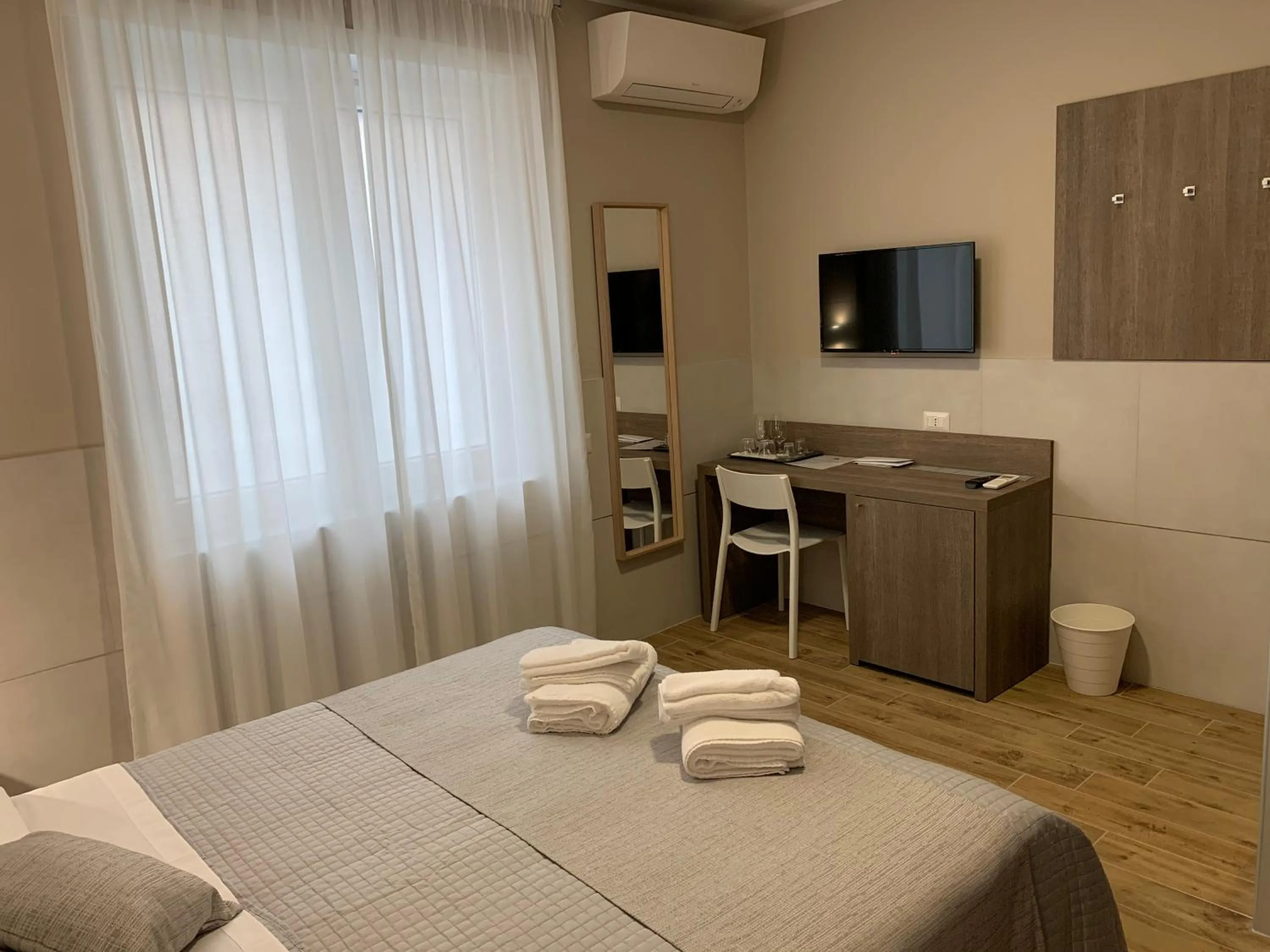 TV and multimedia, Bed in S. PIETRO B&B