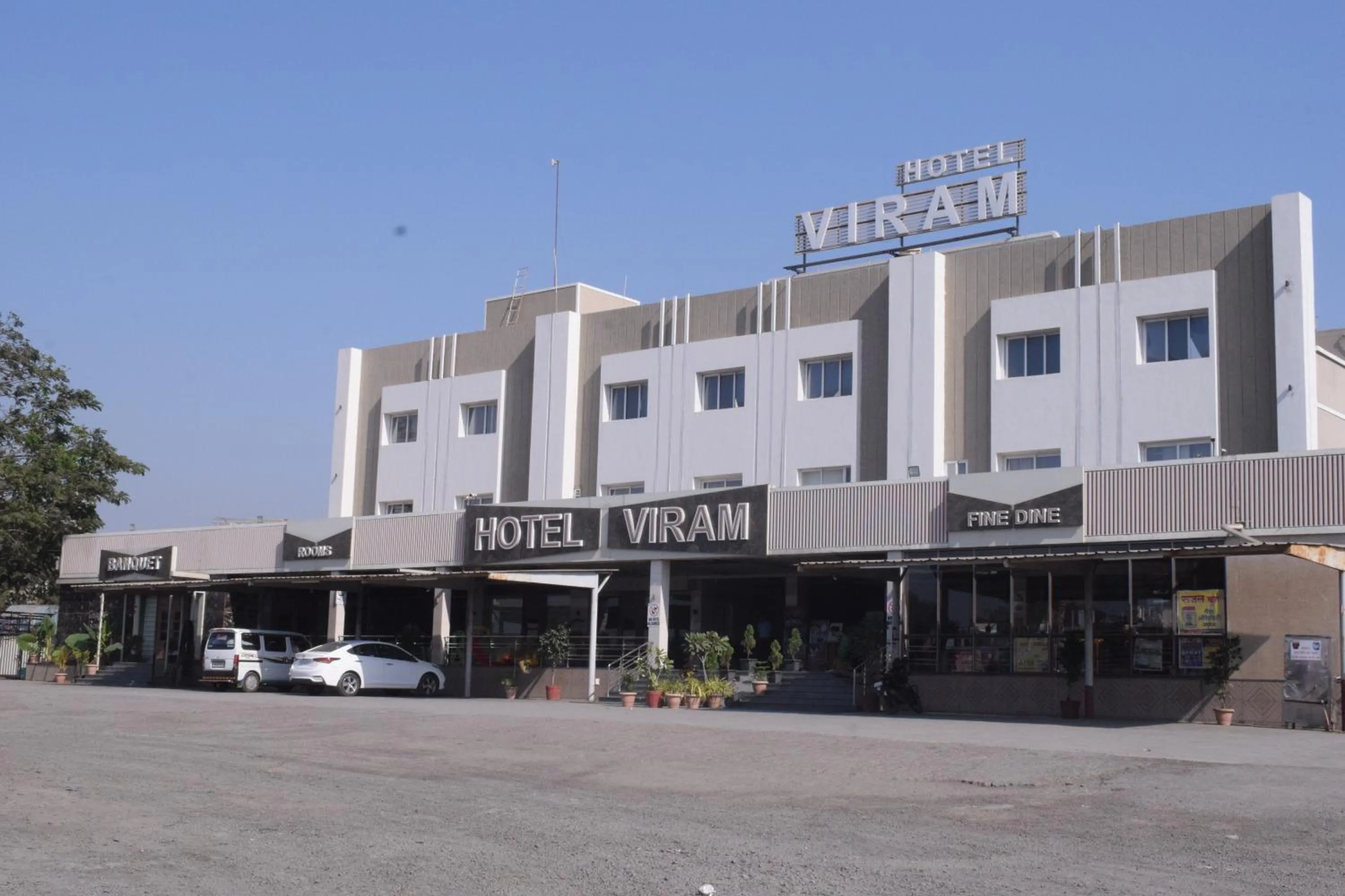 HOTEL VIRAM