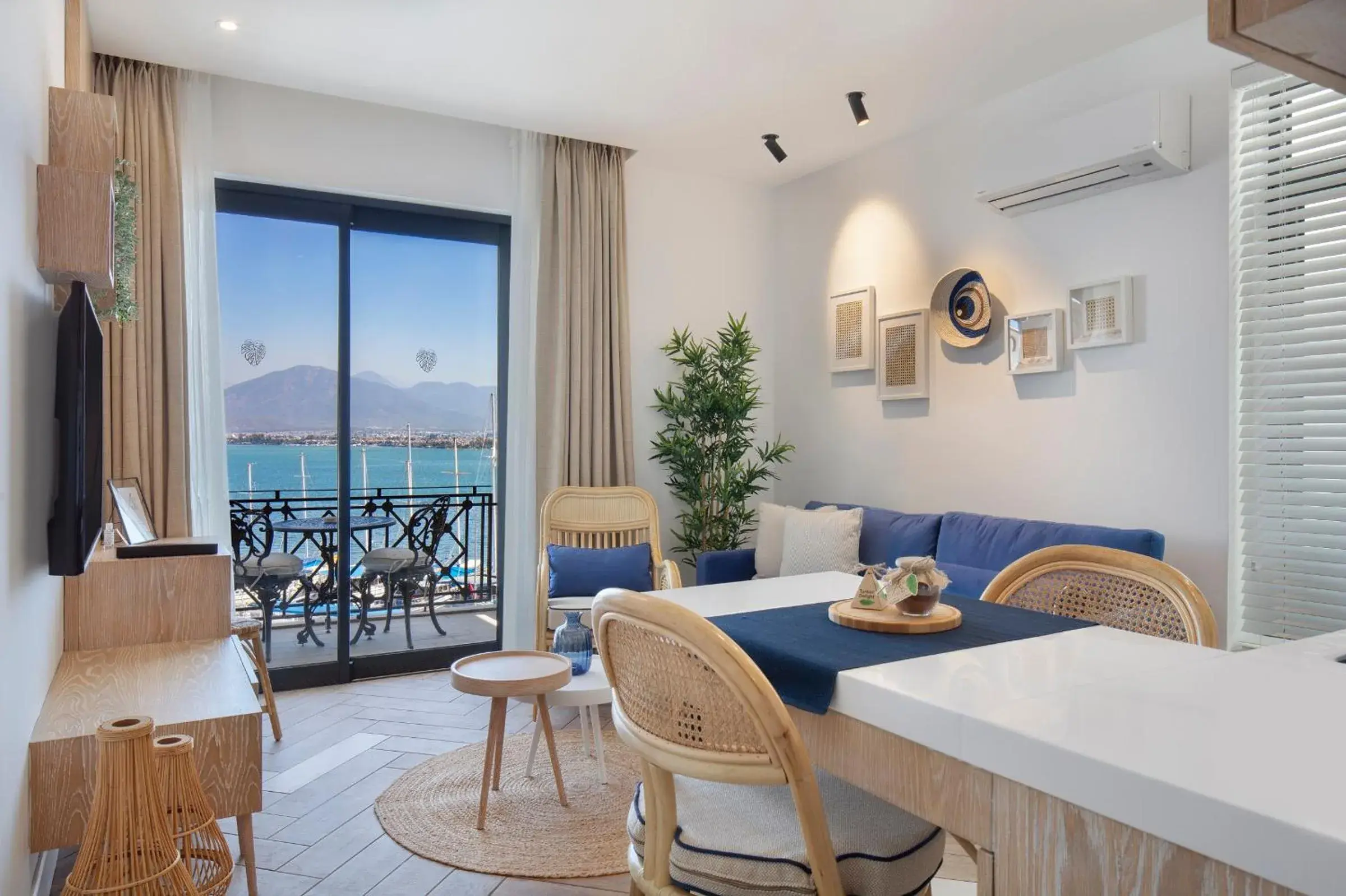 Deluxe Suite with Sea View in Ada Dreams City Deluxe Suite with Sea View in Ada Dreams City