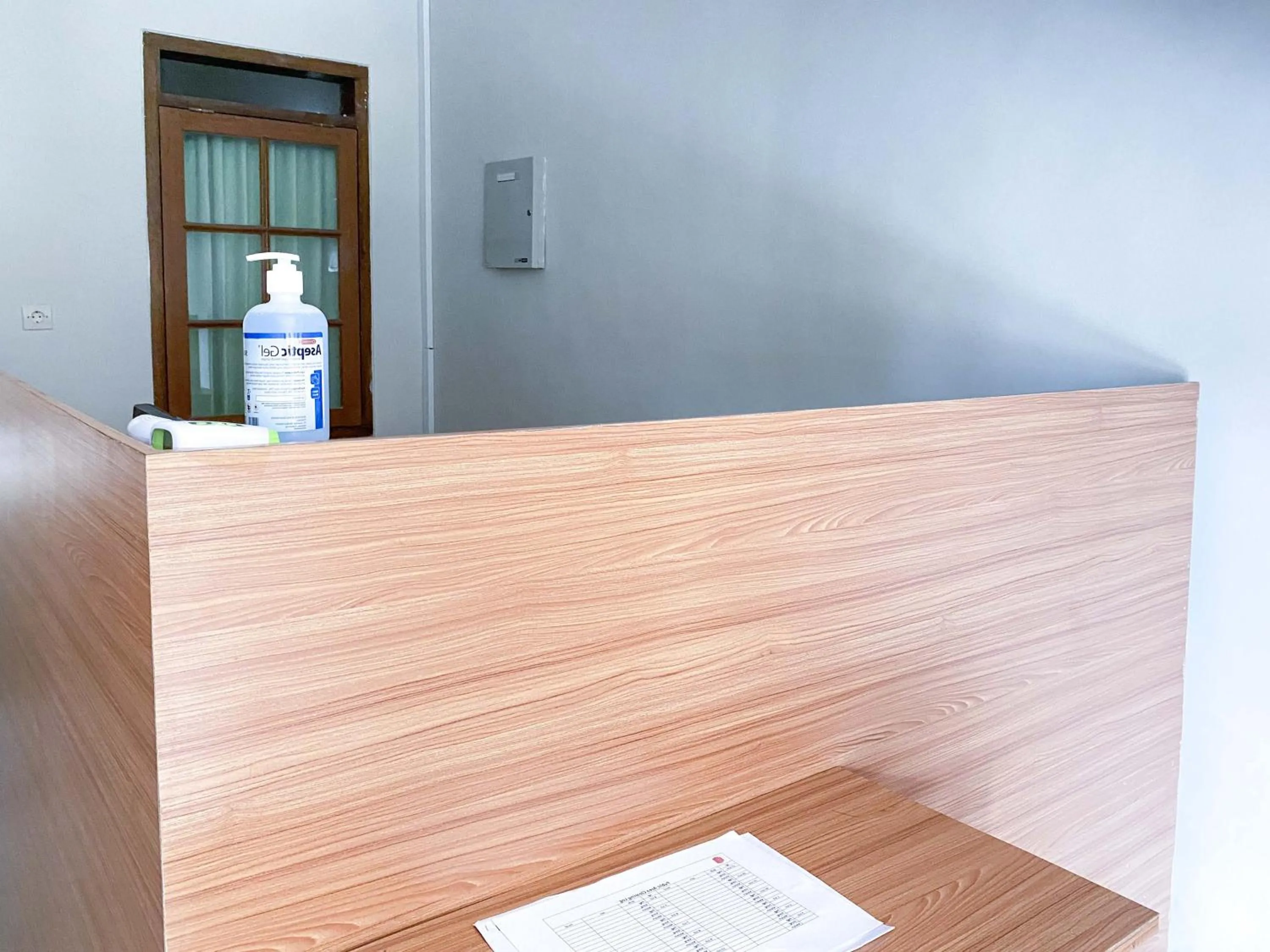 RedDoorz At Simpang Borobudur