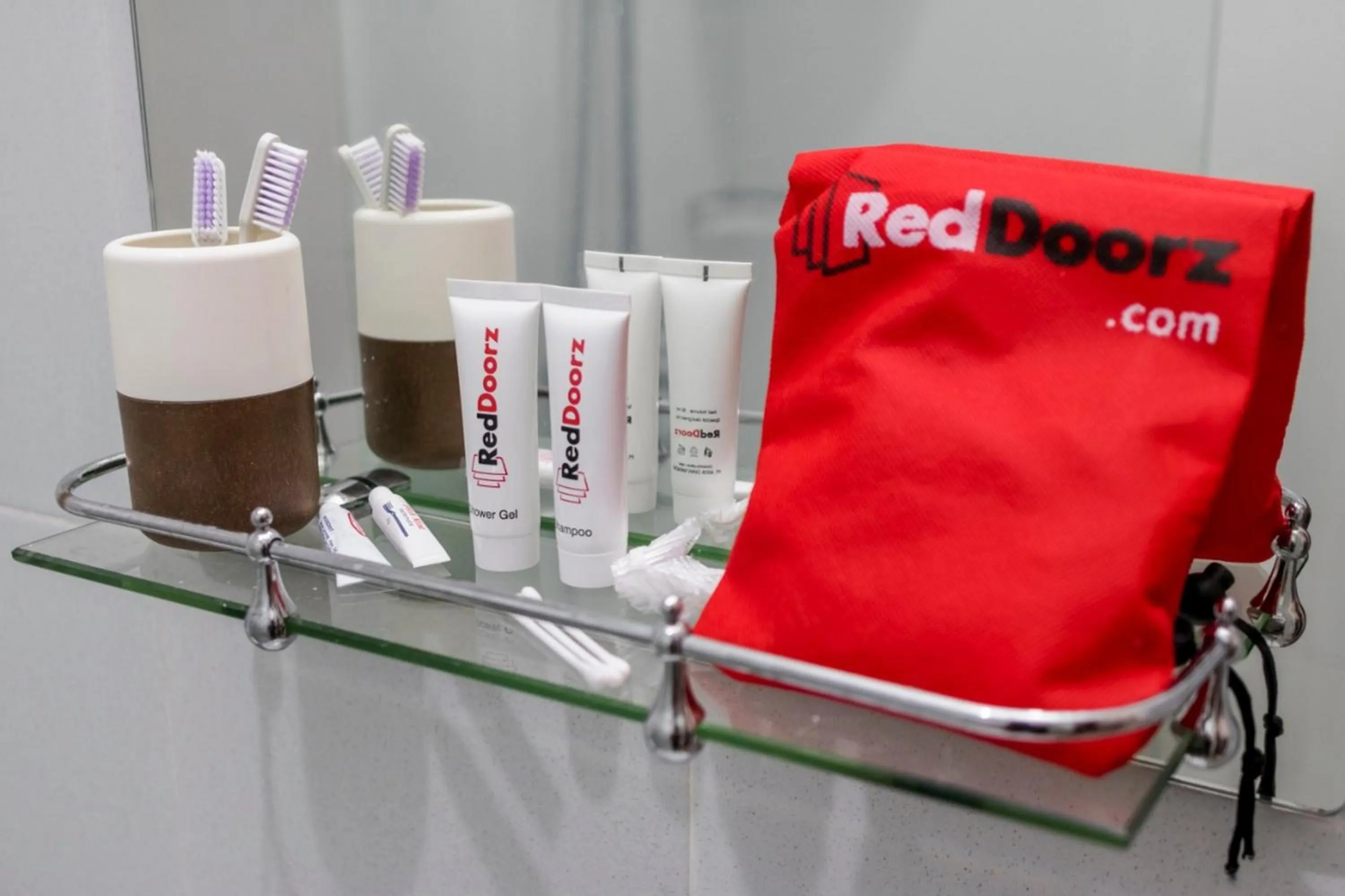 RedDoorz At Simpang Borobudur